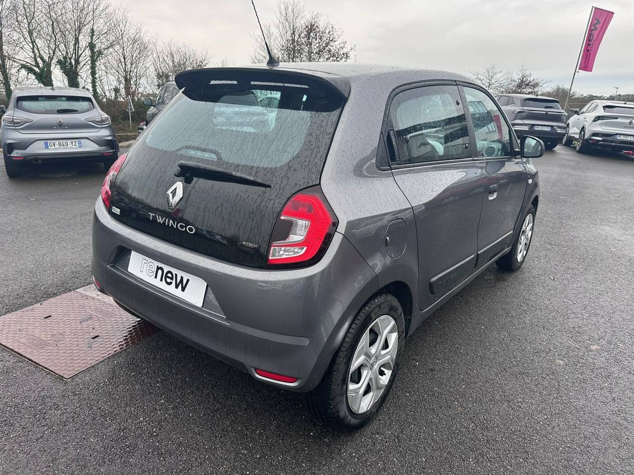 Vente en ligne Renault Twingo Electrique Twingo III E-Tech au prix de 10 890 €