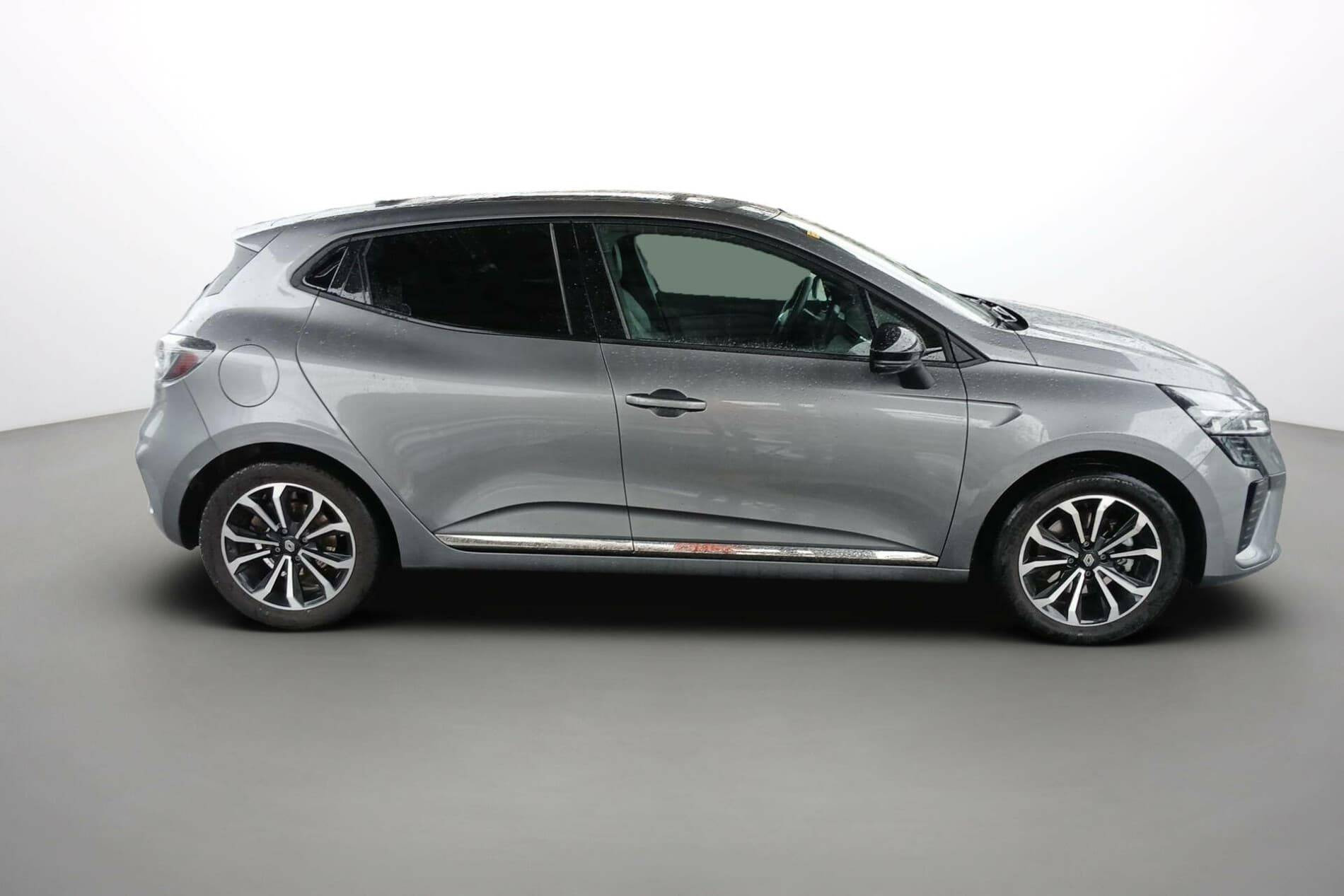 Vente en ligne Renault Clio 5 Clio E-Tech full hybrid 145 ch GSR2 au prix de 20 999 €