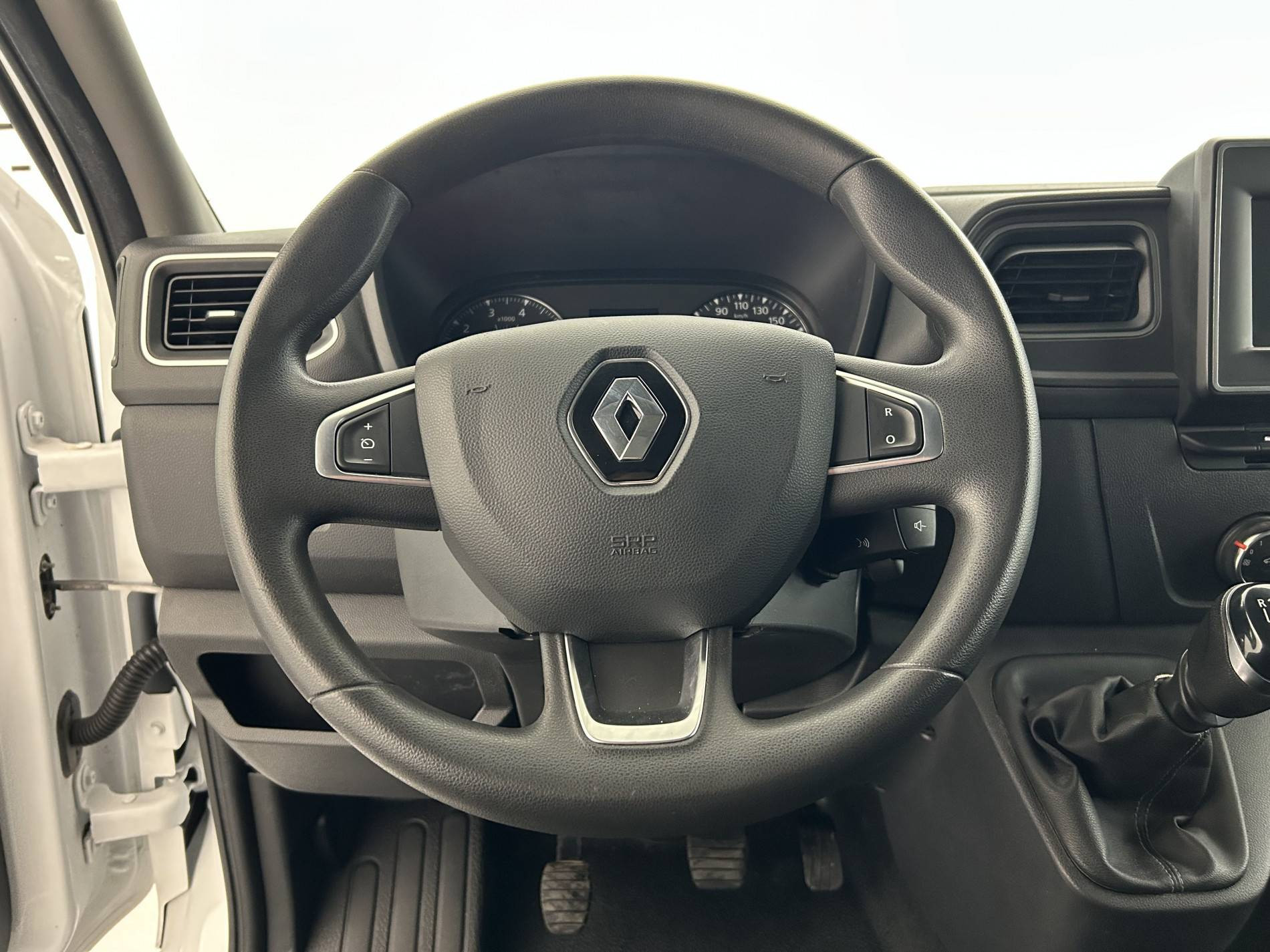 Vente en ligne Renault Master Fourgon MASTER FGN TRAC F3500 L2H2 DCI 135 au prix de 18 990 €