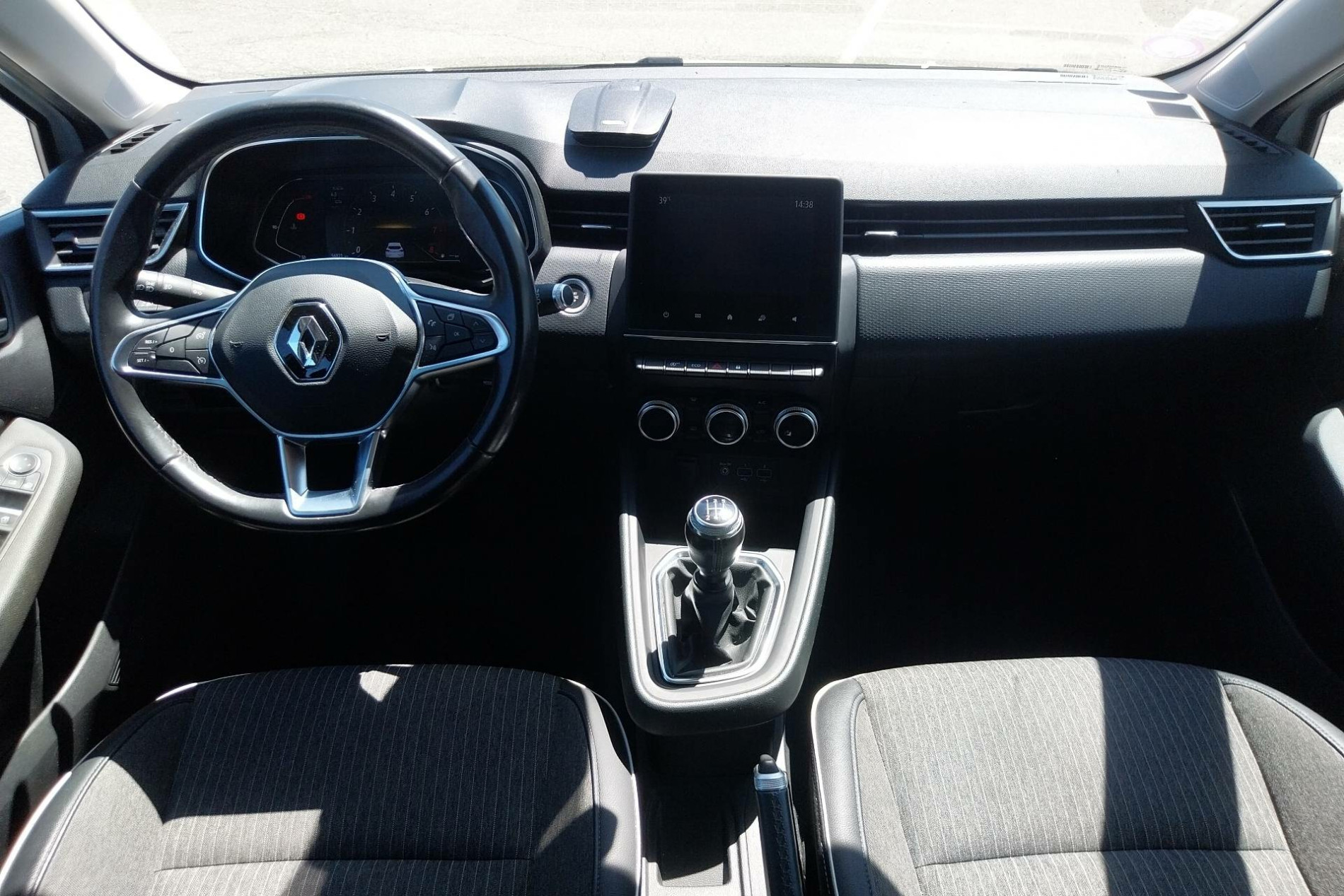 Vente en ligne Renault Clio 5 Clio TCe 100 au prix de 13 390 €
