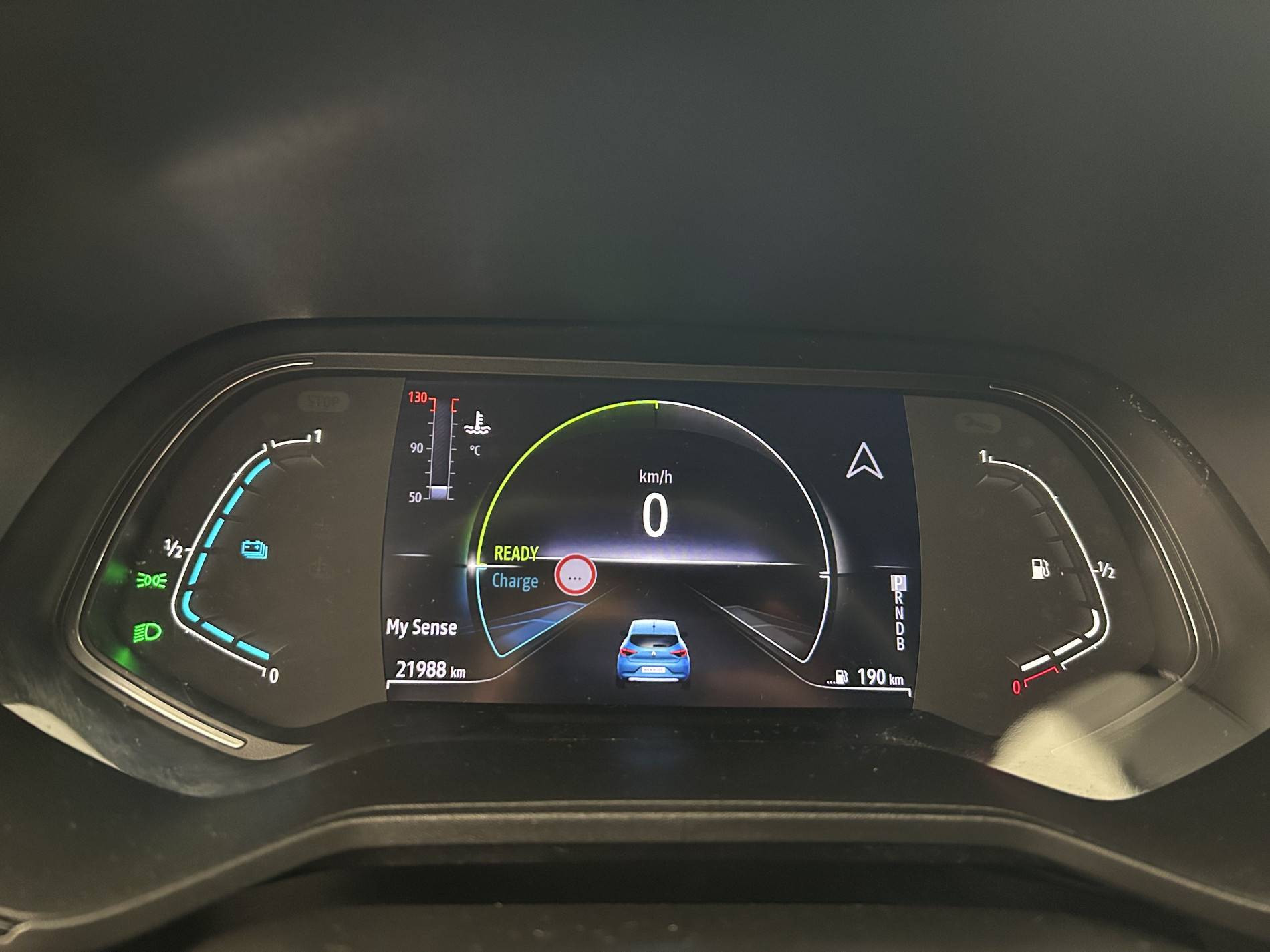 Vente en ligne Renault Clio 5 Clio E-Tech 140 - 21N au prix de 18 499 €