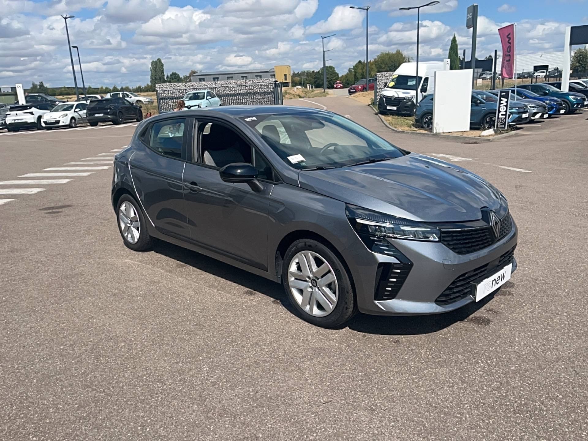 Vente en ligne Renault Clio 5 Clio E-Tech full hybrid 145 ch GSR2 au prix de 18 990 €