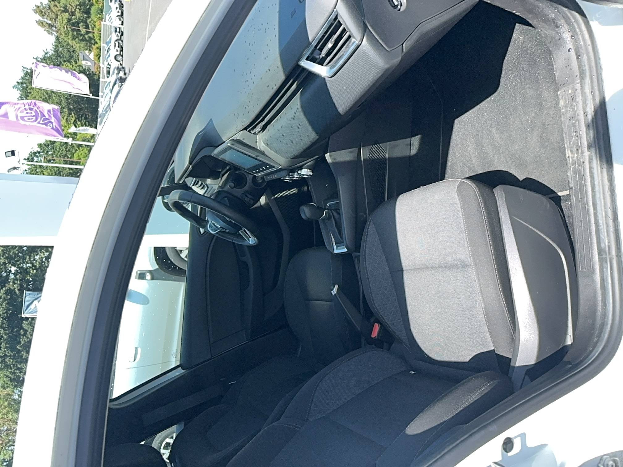 Vente en ligne Renault Clio 5 Clio E-Tech full hybrid 145 au prix de 15 790 €