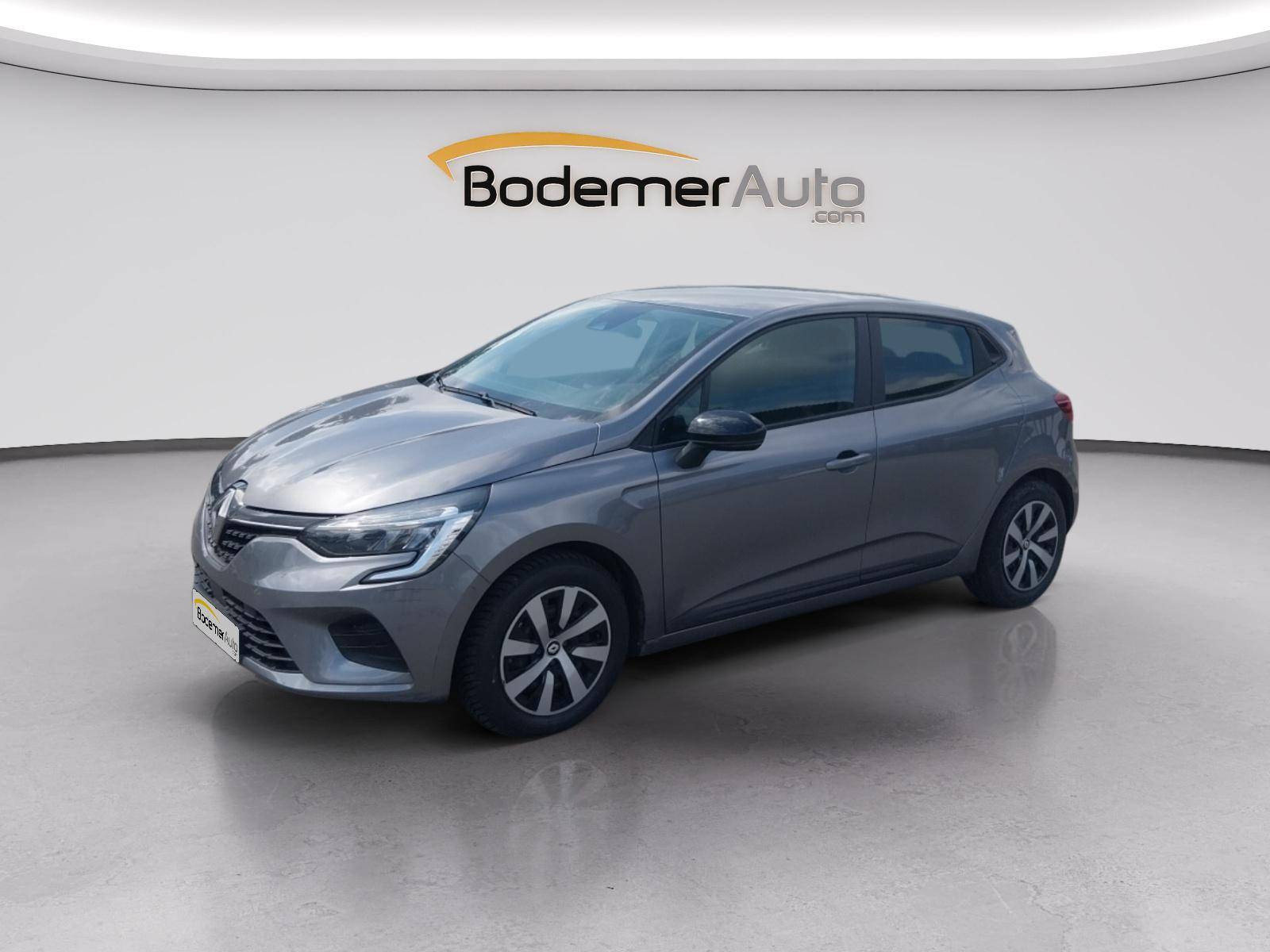 Renault Clio 5 Clio E-Tech full hybrid 145 occasion de 2023 en vente à Ploërmel