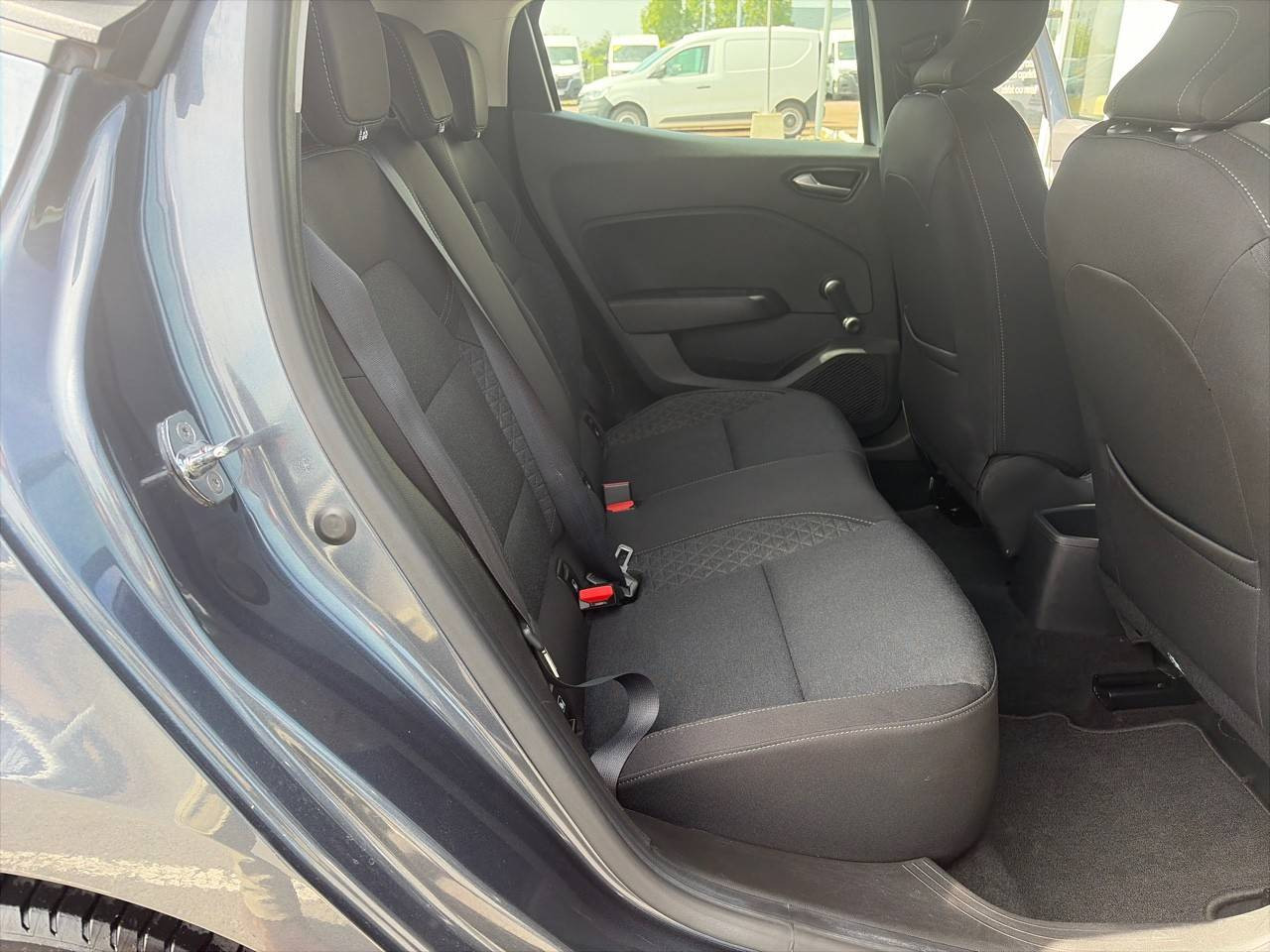 Vente en ligne Renault Clio 5 Clio E-Tech 140 - 21N au prix de 14 790 €