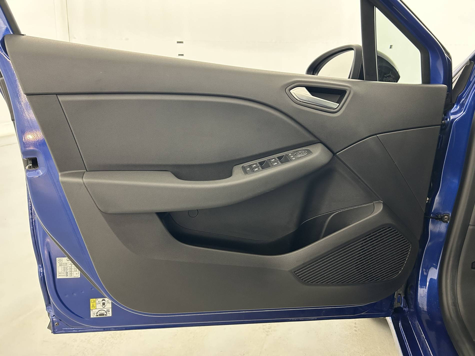 Vente en ligne Renault Clio 5 Clio TCe 90 au prix de 15 990 €