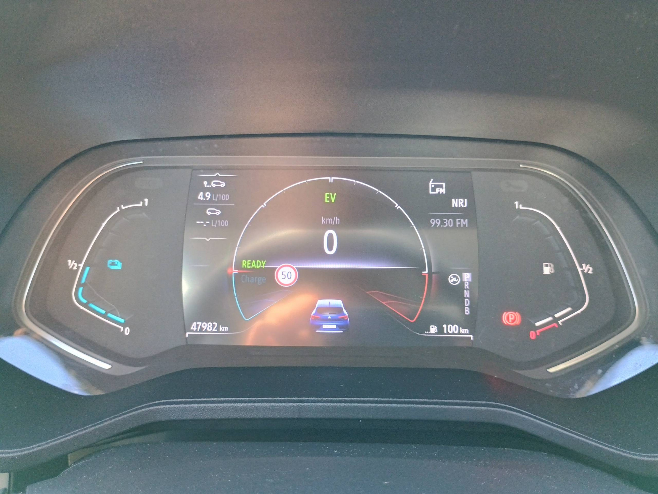 Vente en ligne Renault Clio 5 Clio E-Tech full hybrid 145 au prix de 15 890 €