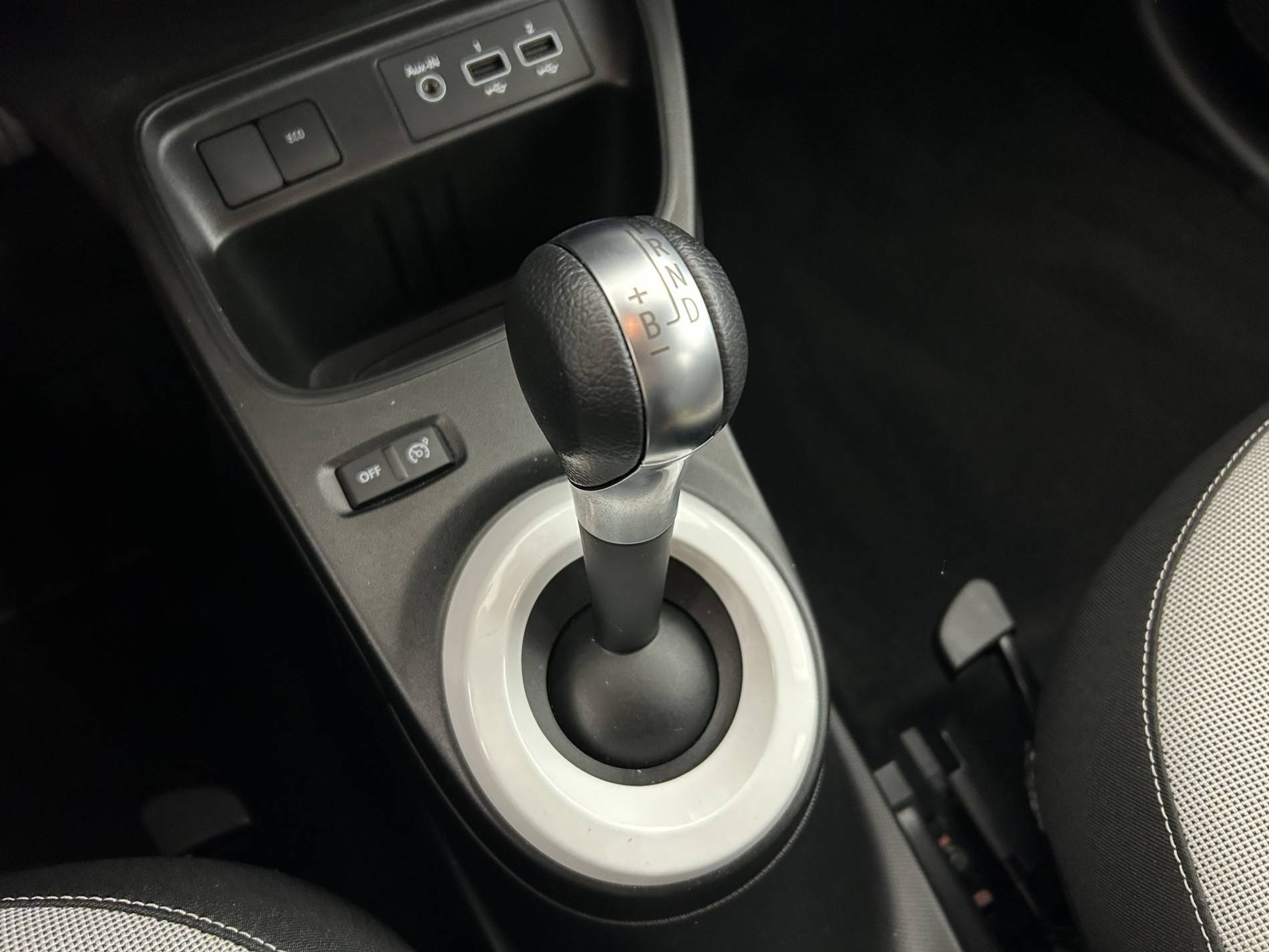 Vente en ligne Renault Twingo Electrique Twingo III E-Tech au prix de 10 490 €