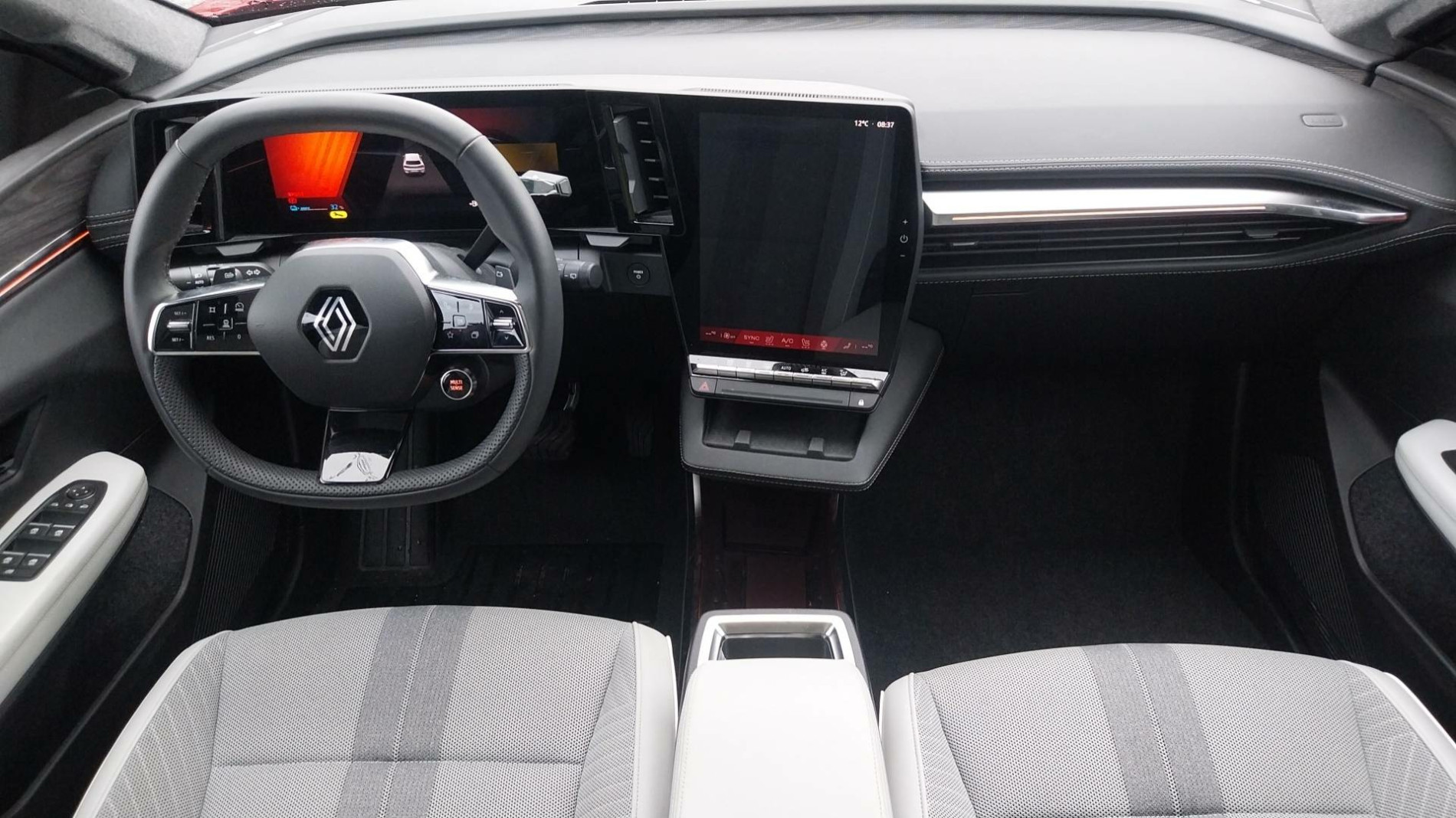 Vente en ligne Renault Scenic E-Tech Scenic E-Tech électrique 220 ch grande autonomie au prix de 37 990 €
