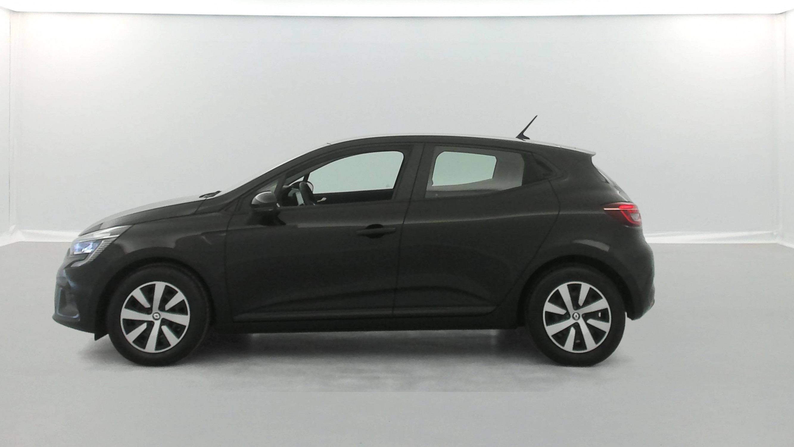 Vente en ligne Renault Clio 5 Clio TCe 90 au prix de 13 990 €