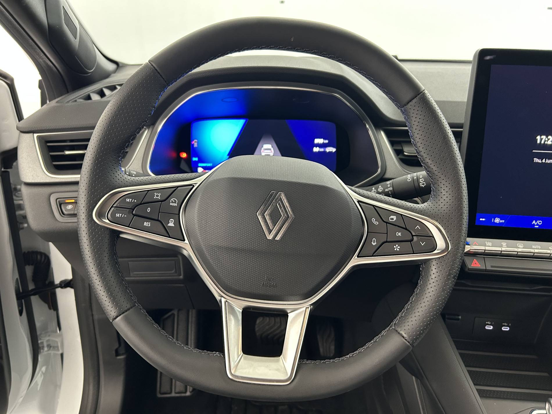 Vente en ligne Renault Symbioz  E-Tech full hybrid 145 au prix de 27 990 €