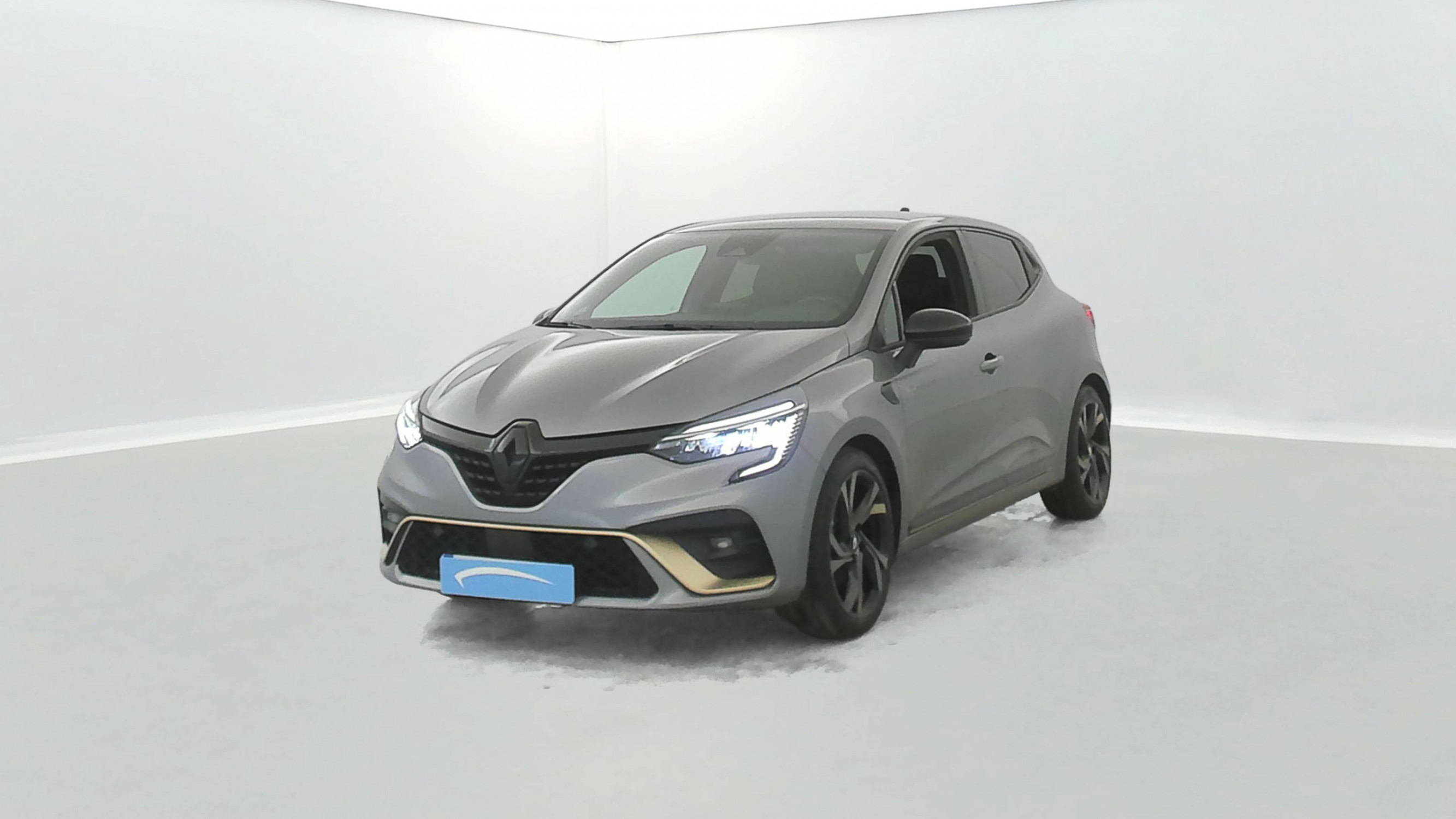 Renault Clio 5 Clio E-Tech full hybrid 145 occasion de 2023 en vente à Vire