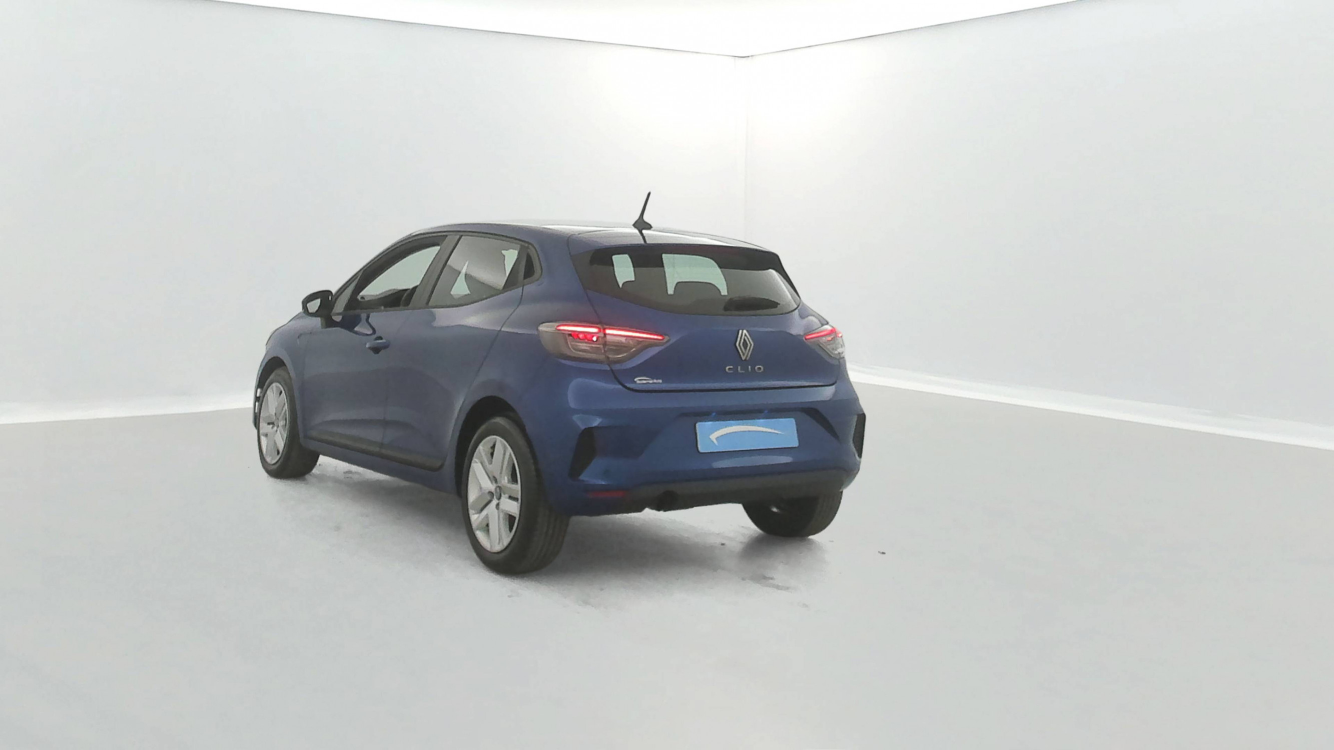 Vente en ligne Renault Clio 5 Clio Blue dCi 100 ch GSR2 au prix de 17 350 €