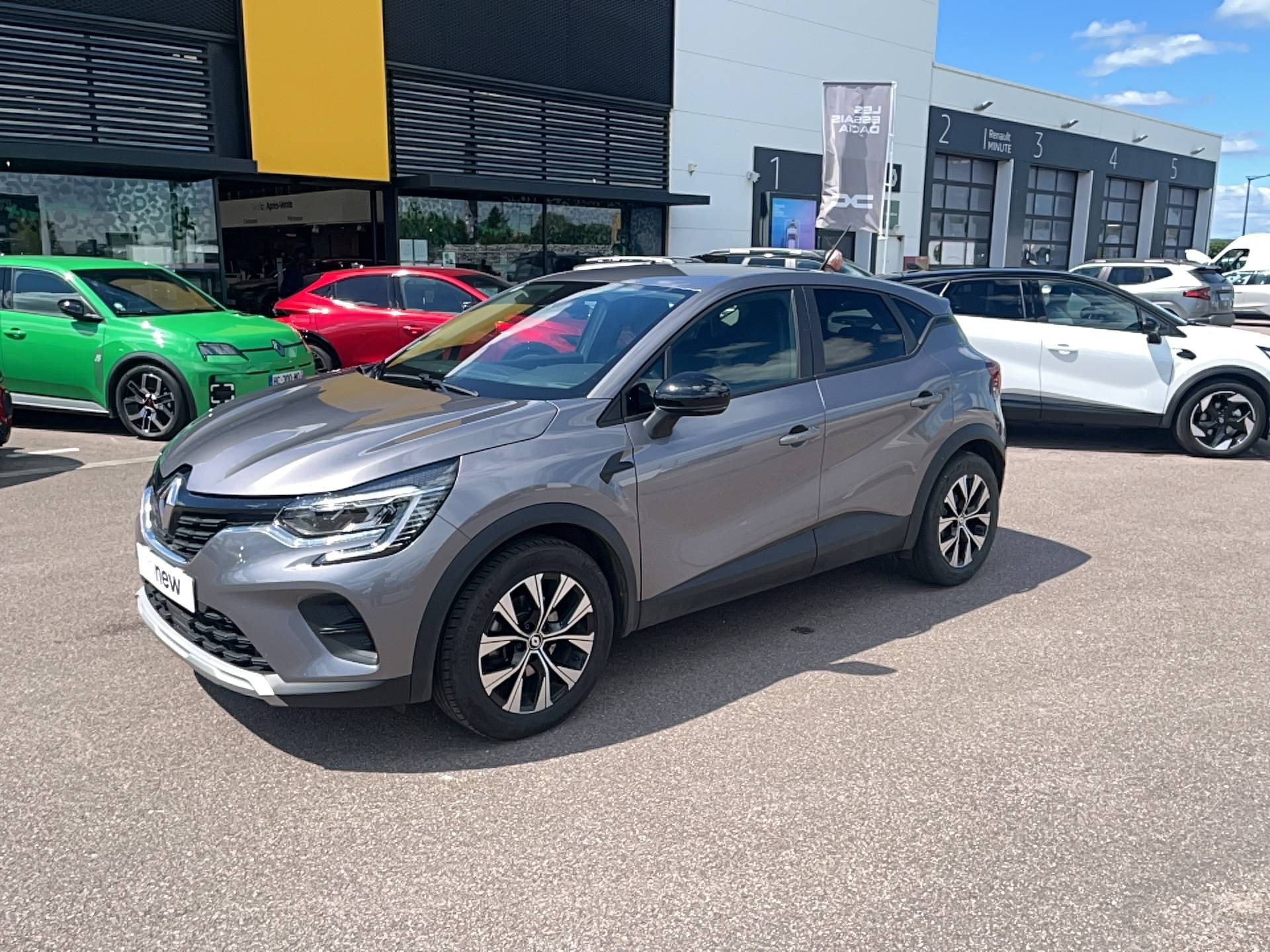 Renault Captur  E-Tech full hybrid 145 occasion de 2022 en vente à Alençon