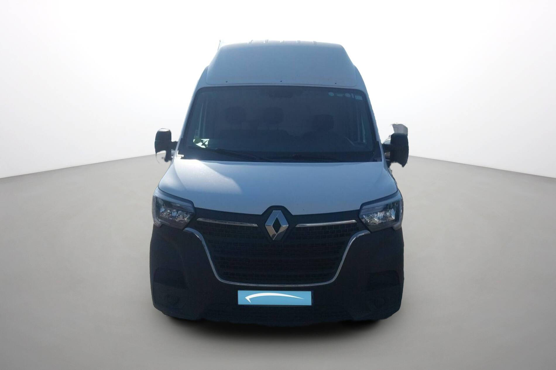 Vente en ligne Renault Master Fourgon MASTER FGN TRAC F3500 L3H3 BLUE DCI 135 au prix de 28 990 €