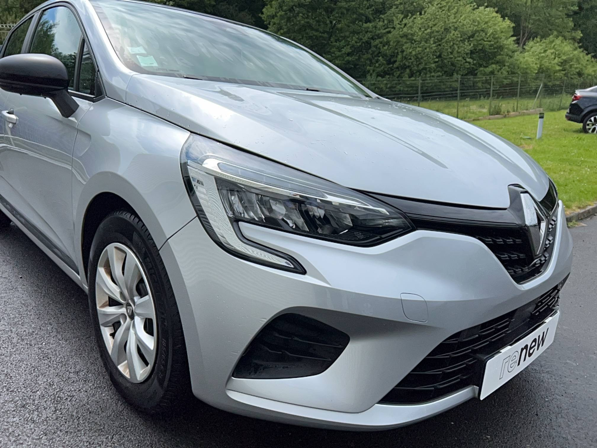 Vente en ligne Renault Clio 5 Clio SCe 65 au prix de 10 990 €