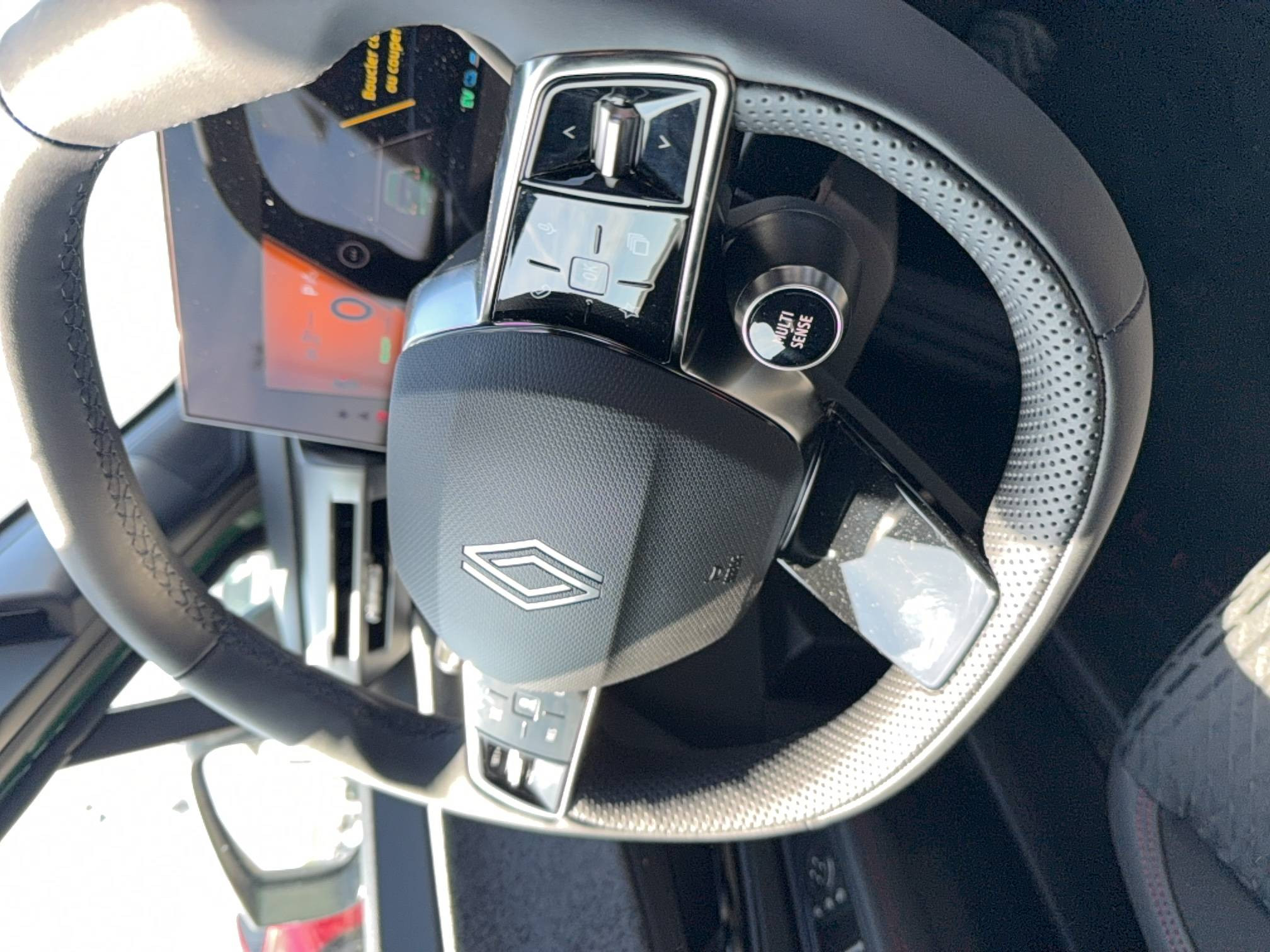 Vente en ligne Renault Clio 6 Clio E-Tech full hybrid 160 ch au prix de 25 500 €