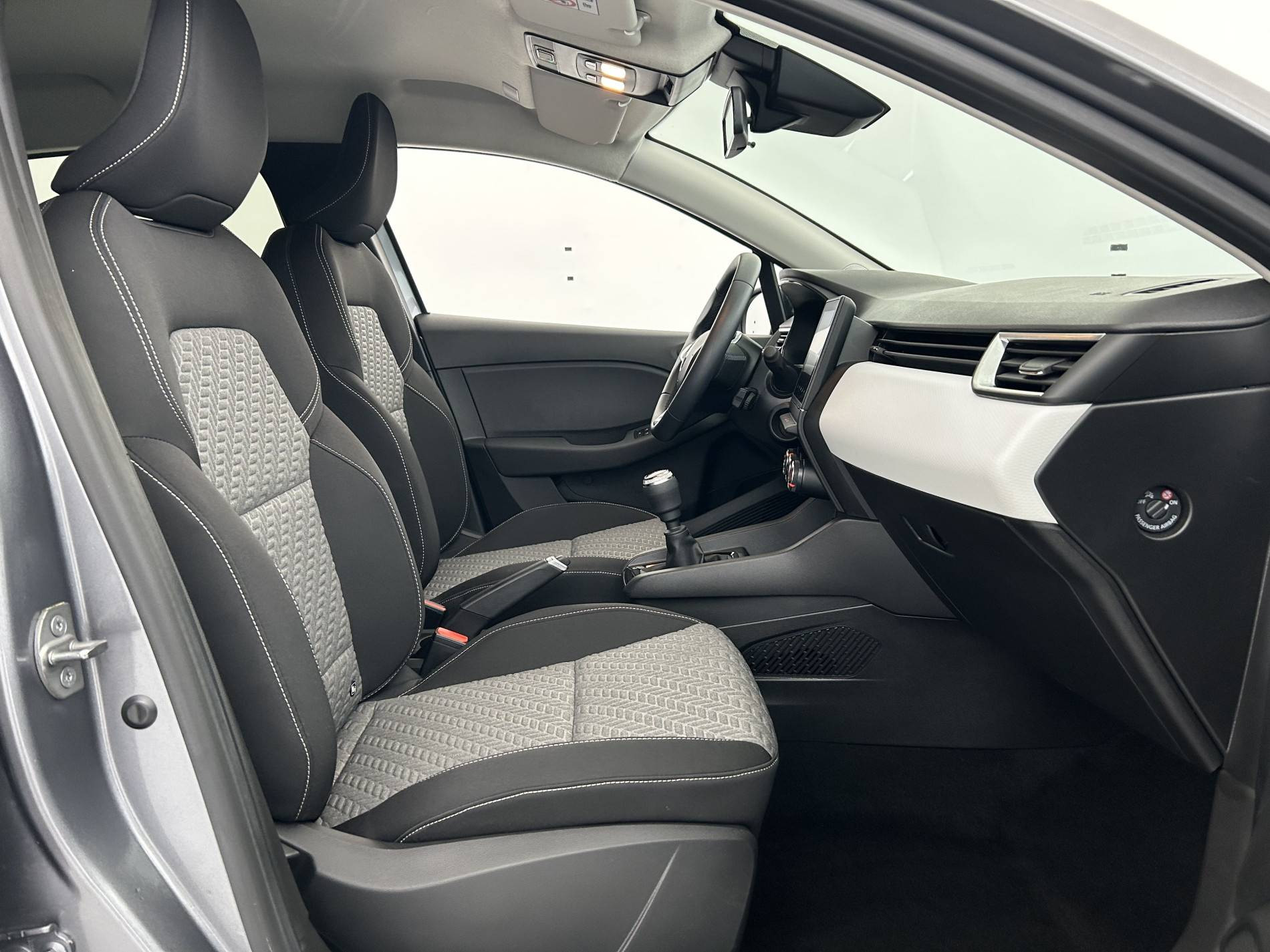 Vente en ligne Renault Clio 5 Clio TCe 90 au prix de 14 990 €