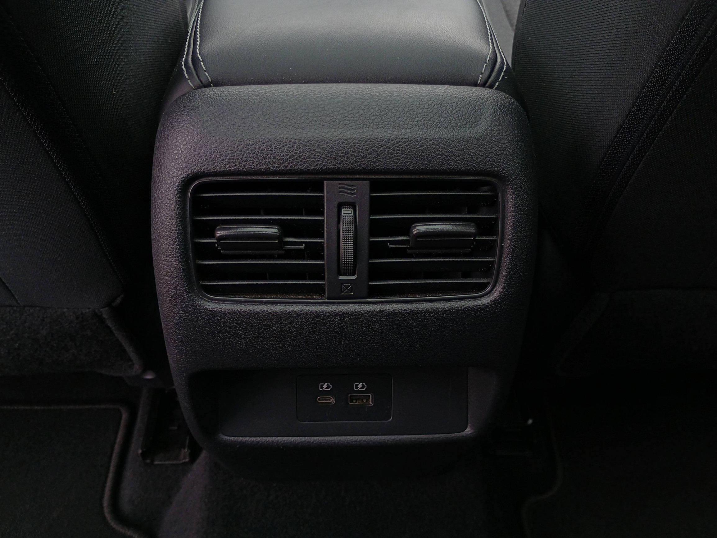 Vente en ligne Nissan Qashqai Qashqai Mild Hybrid 140 ch au prix de 19 990 €