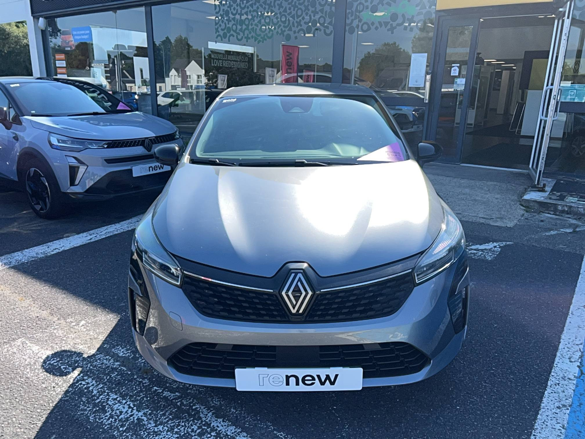 Vente en ligne Renault Clio 5 Clio TCe 90 au prix de 15 990 €
