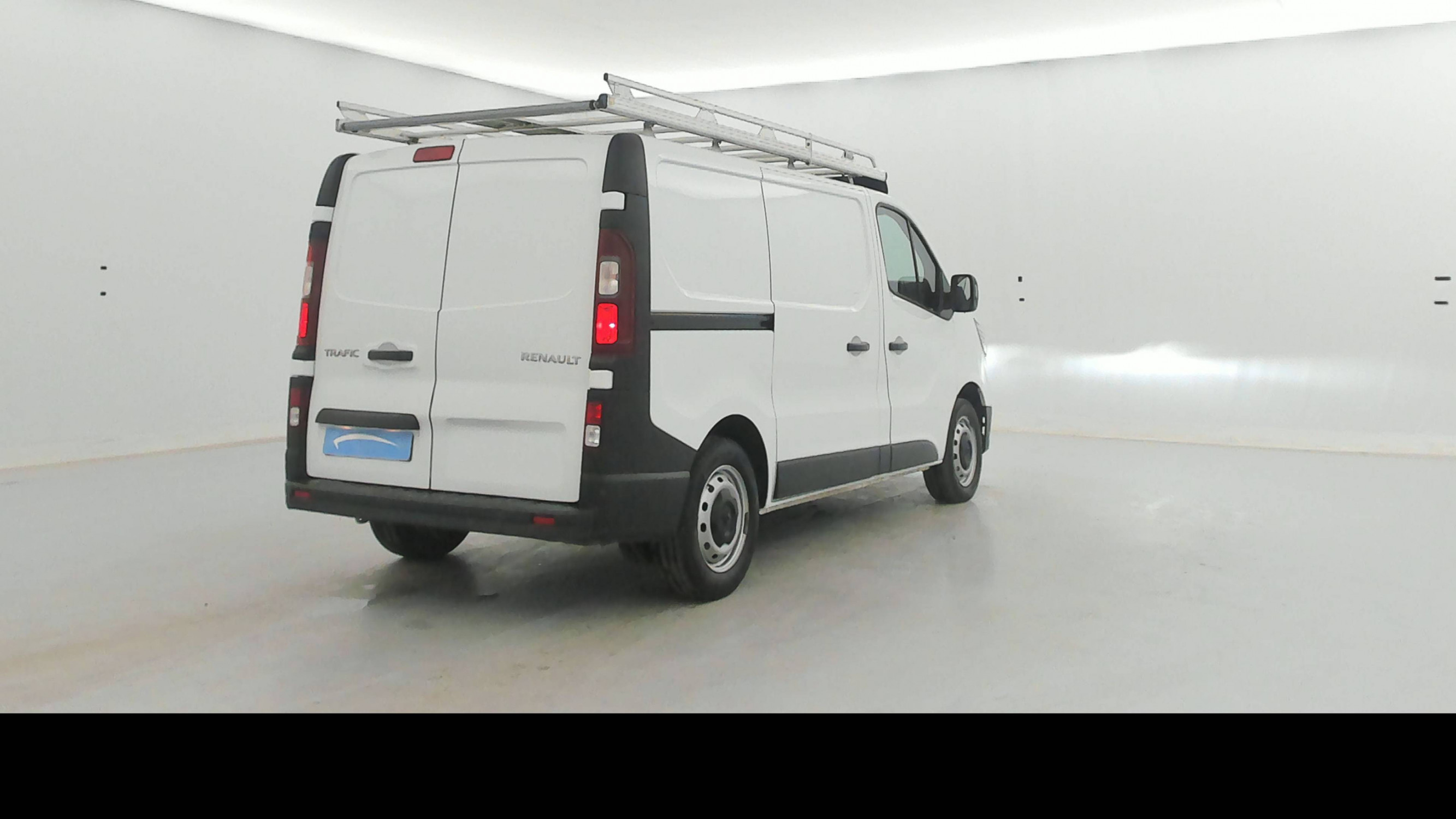 Vente en ligne Renault Trafic 3 Fourgon TRAFIC FGN L1H1 2800 KG BLUE DCI 110 au prix de 20 990 €