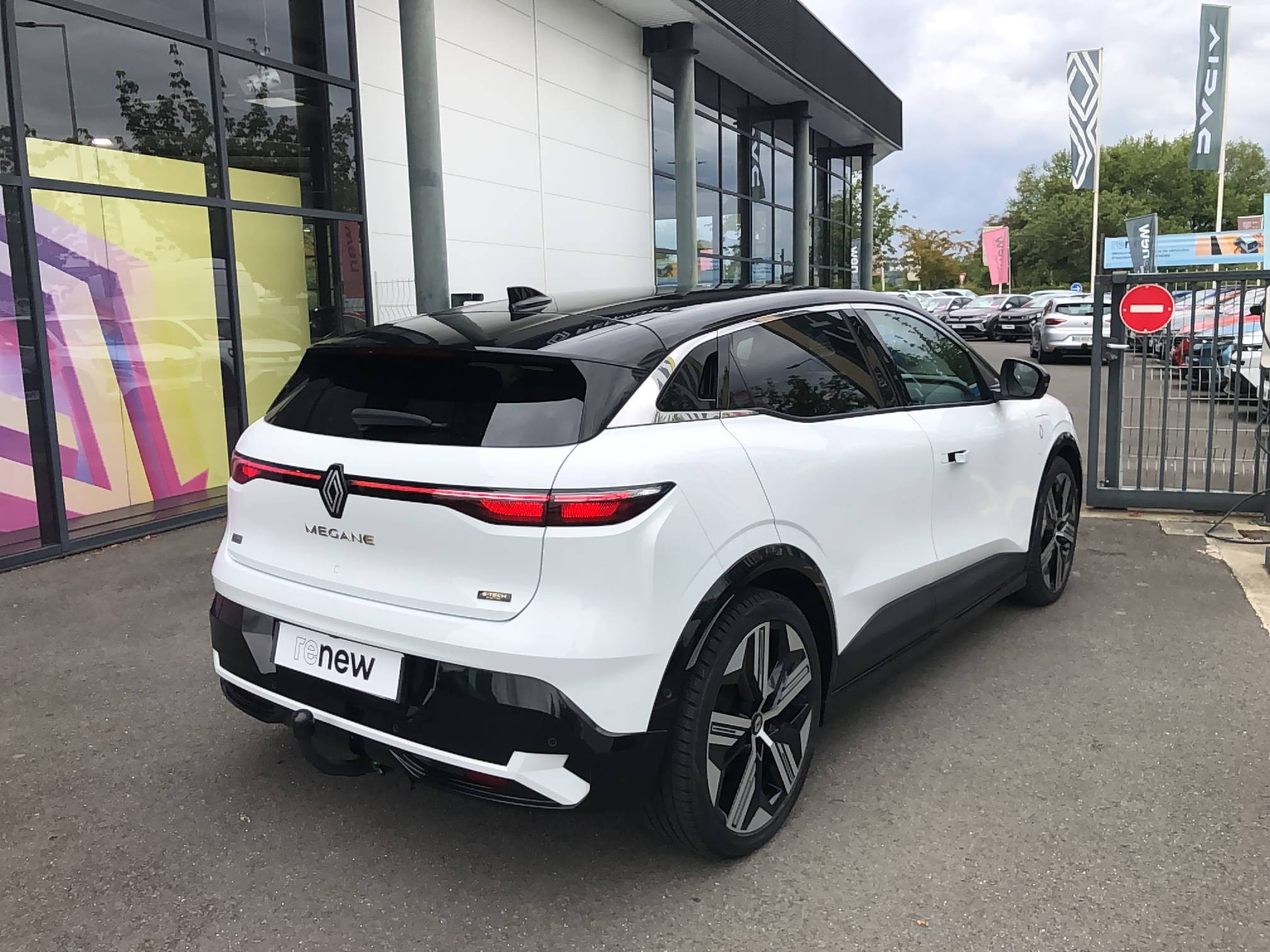 Vente en ligne Renault Megane E-Tech  EV60 220 ch super charge au prix de 26 990 €