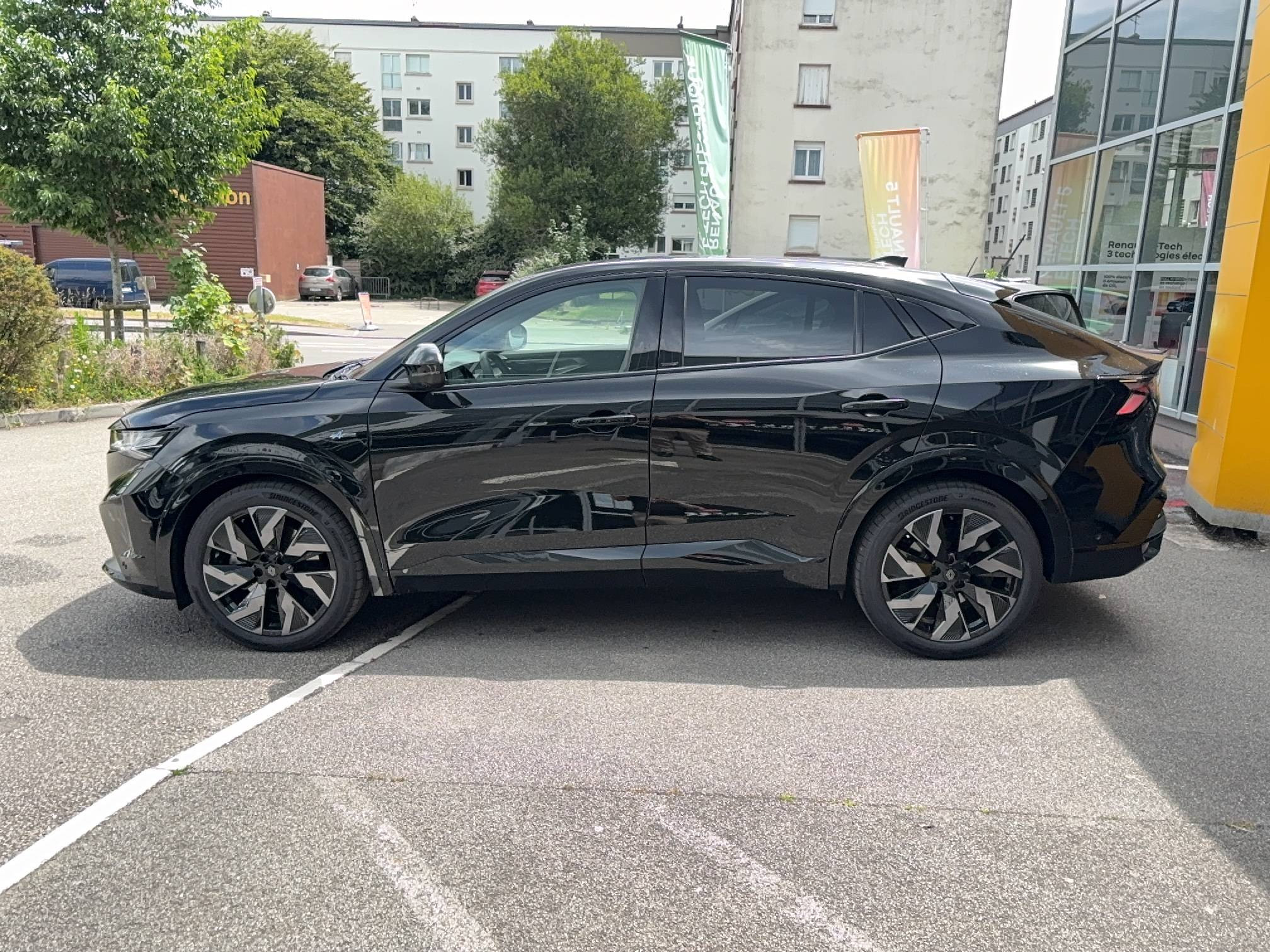 Vente en ligne Renault Rafale  E-Tech full hybrid 200 ch au prix de 49 490 €