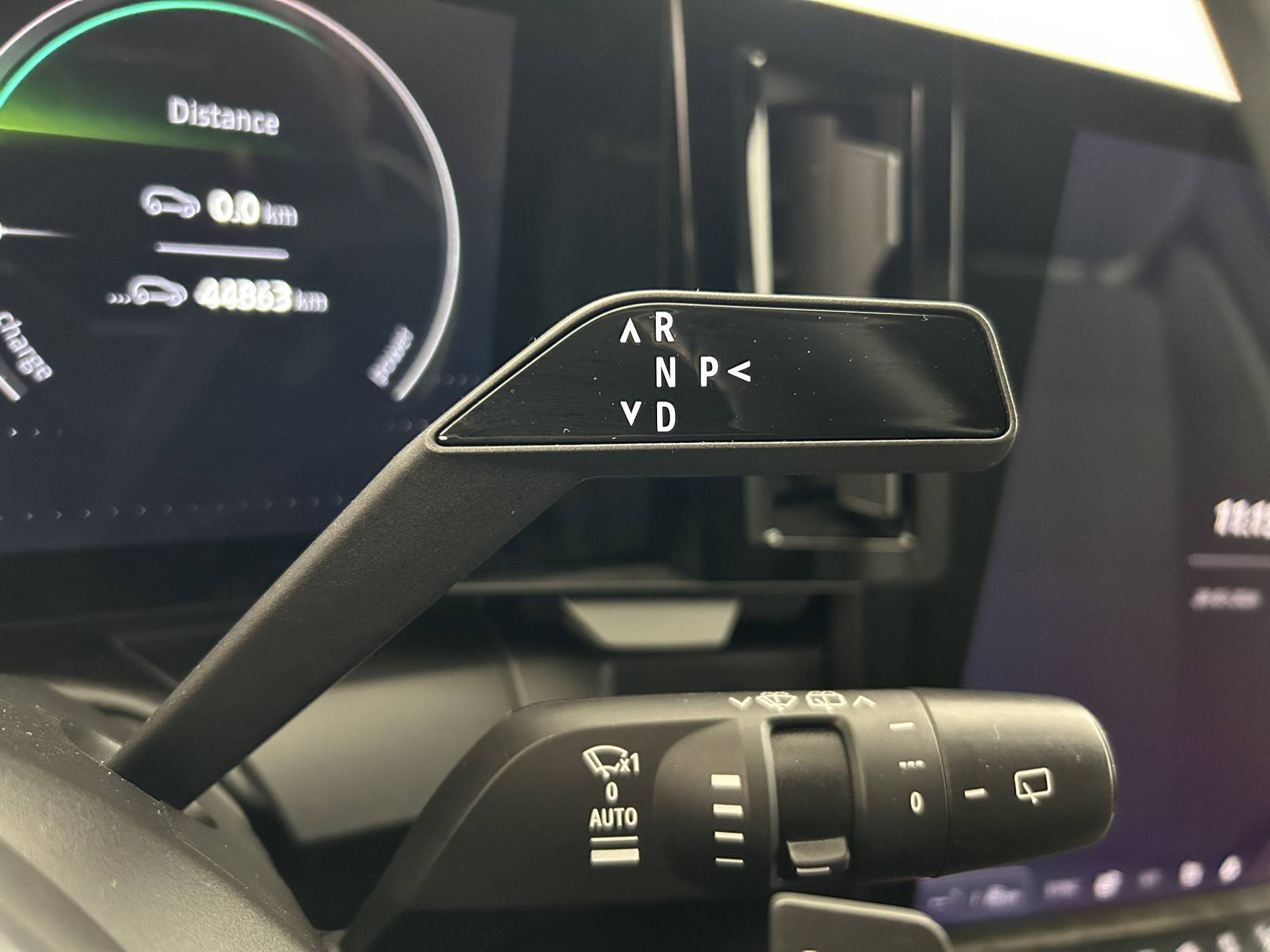 Vente en ligne Renault Megane E-Tech  EV40 130ch standard charge au prix de 18 490 €