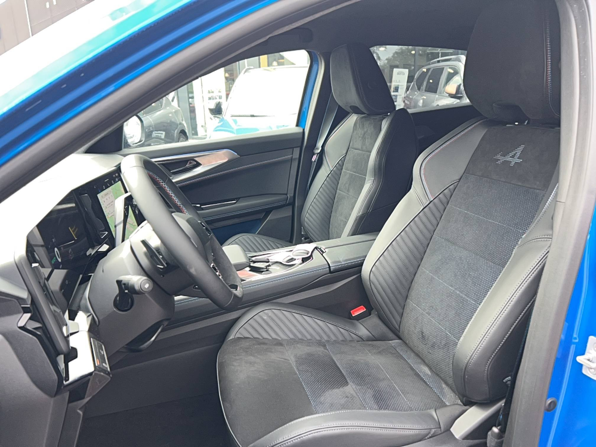 Vente en ligne Renault Rafale  E-Tech full hybrid 200 au prix de 42 990 €