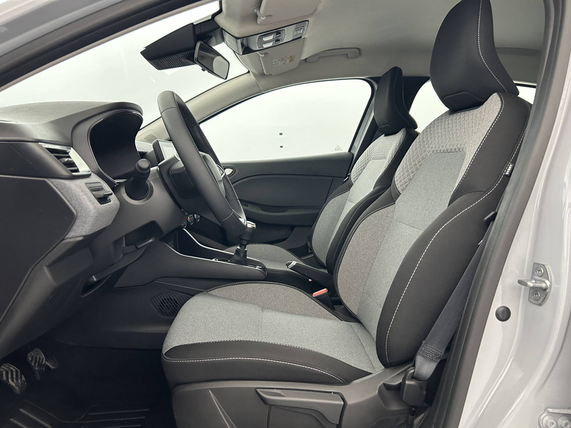 Vente en ligne Renault Clio 5 Clio Blue dCi 100 ch GSR2 au prix de 19 690 €