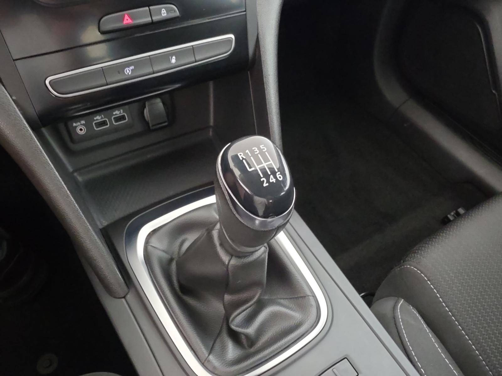 Vente en ligne Renault Megane 4 Mégane IV Berline Blue dCi 115 au prix de 14 890 €