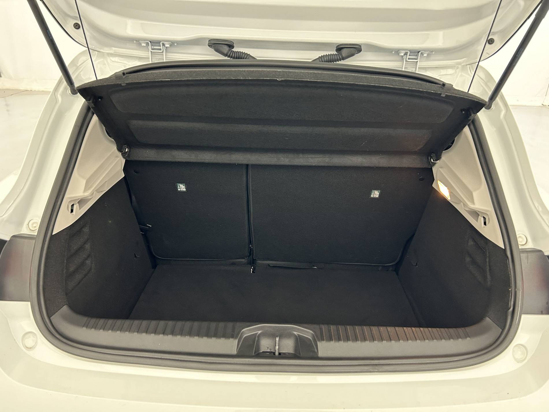 Vente en ligne Renault Clio 5 Clio TCe 90 - 21N au prix de 13 690 €