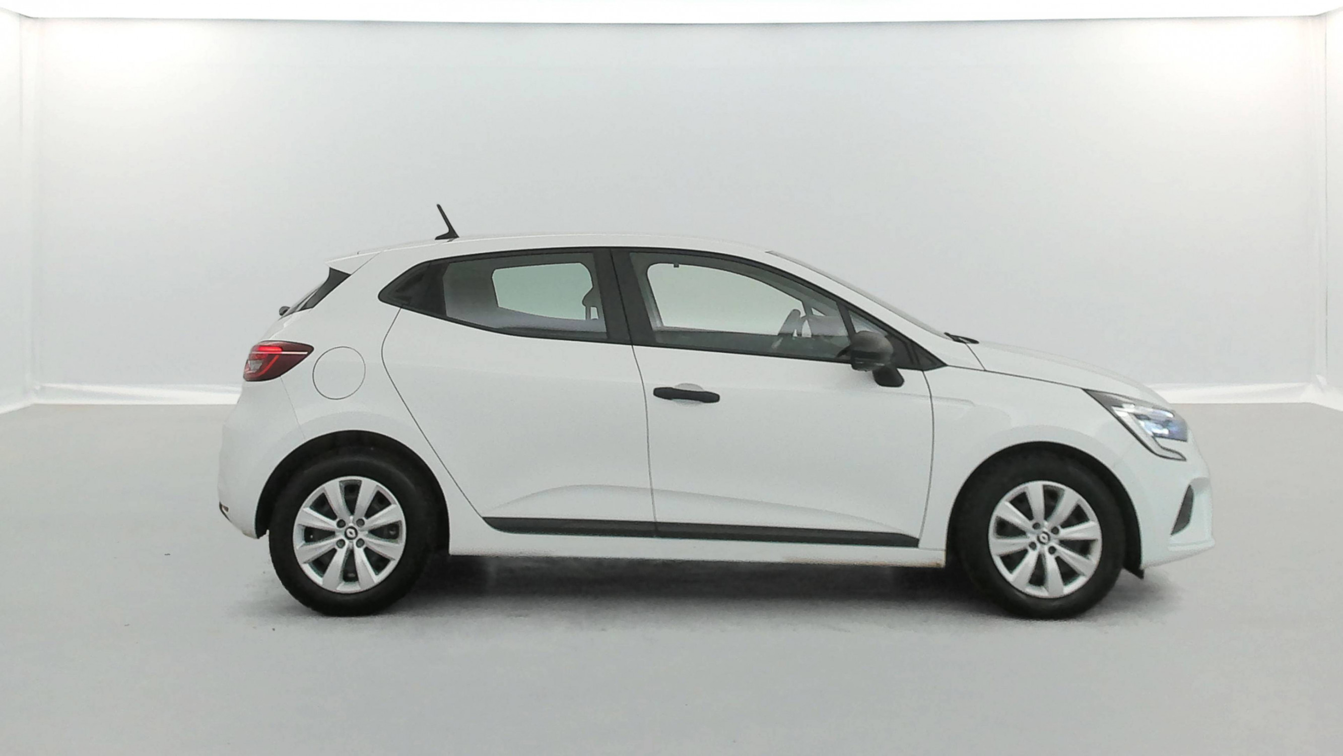 Vente en ligne Renault Clio 5 Clio SCe 65 au prix de 10 990 €
