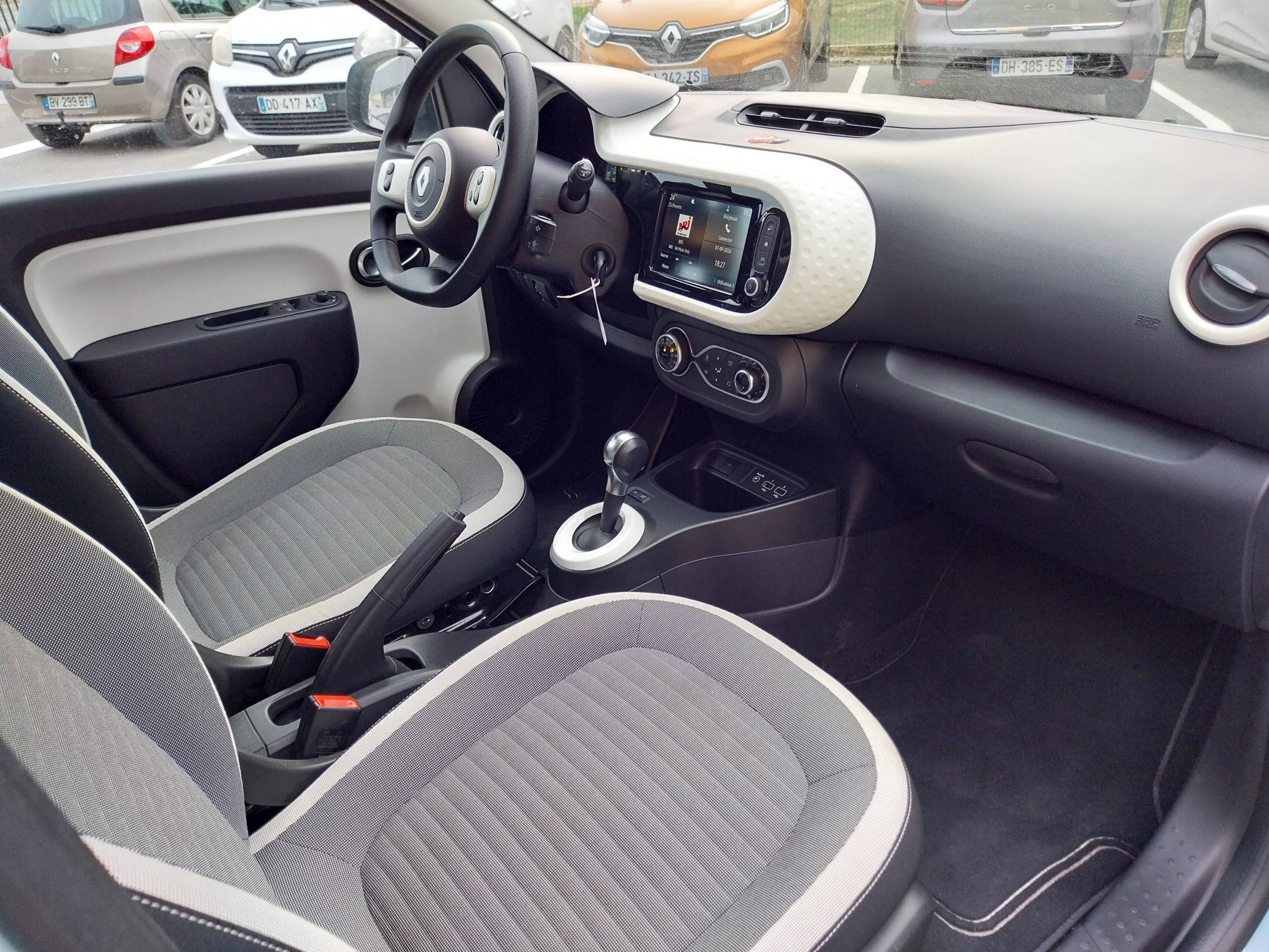 Vente en ligne Renault Twingo Electrique Twingo III E-Tech au prix de 10 000 €