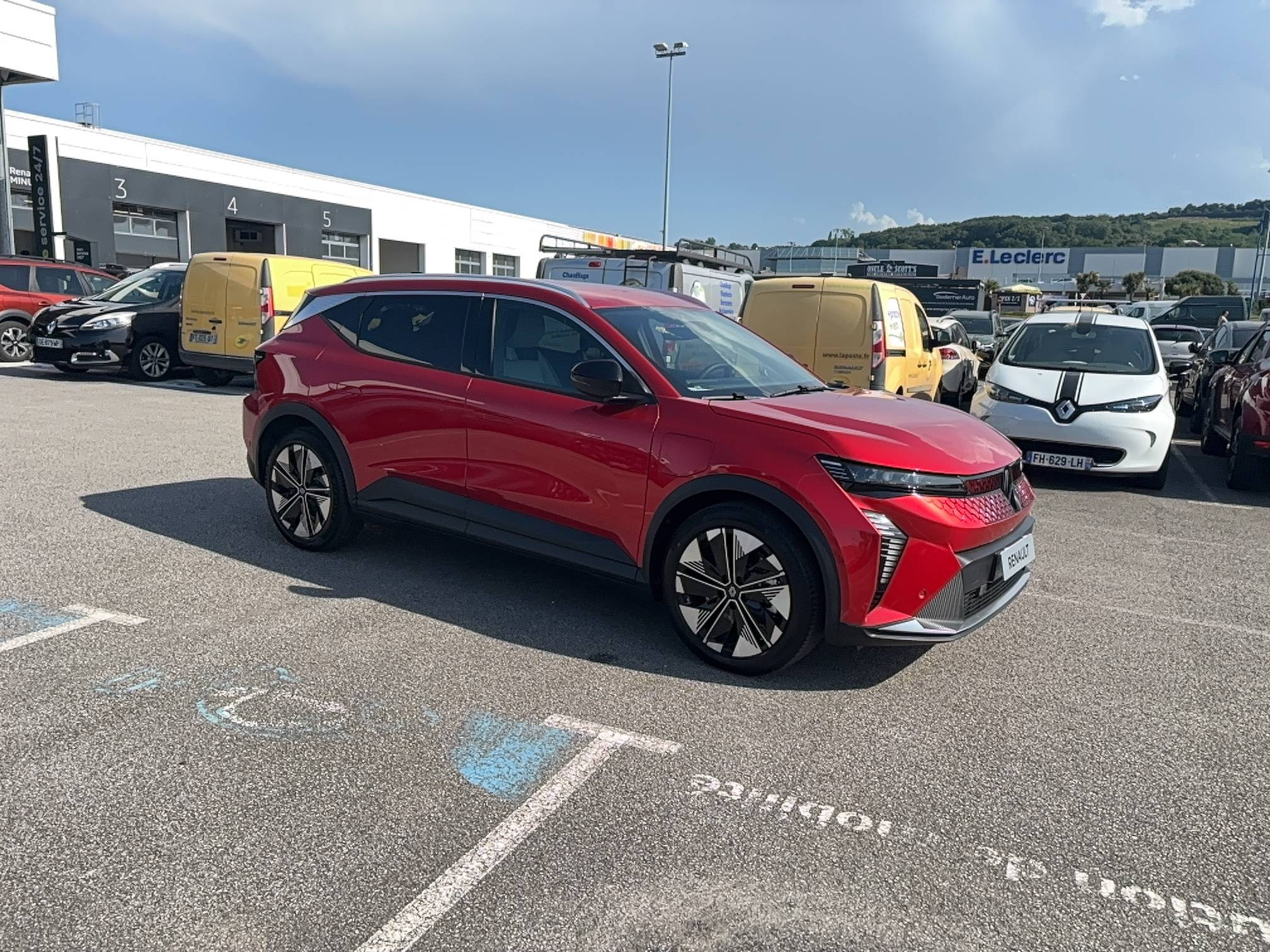 Vente en ligne Renault Scenic E-Tech Scenic E-Tech électrique 220 ch grande autonomie au prix de 44 900 €