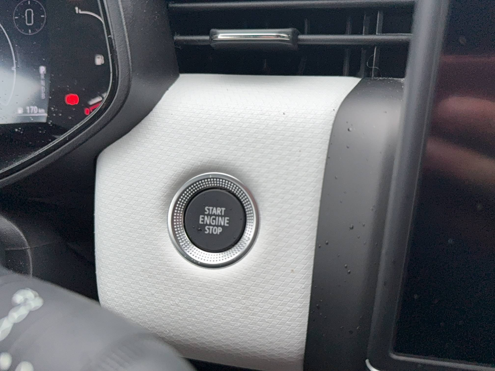 Vente en ligne Renault Clio 5 Clio E-Tech full hybrid 145 au prix de 15 990 €