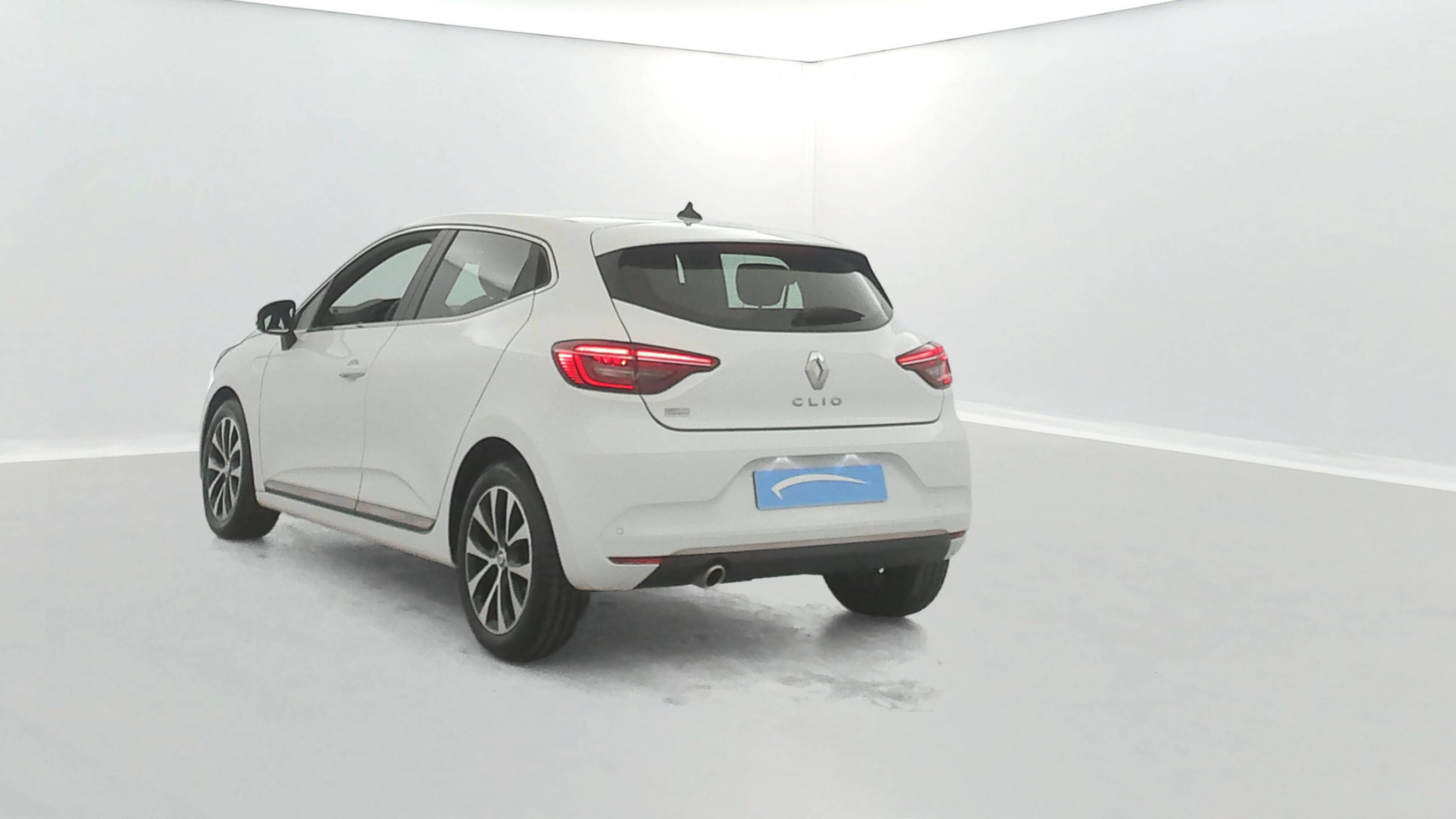 Vente en ligne Renault Clio 5 Clio TCe 90 - 21N au prix de 15 490 €