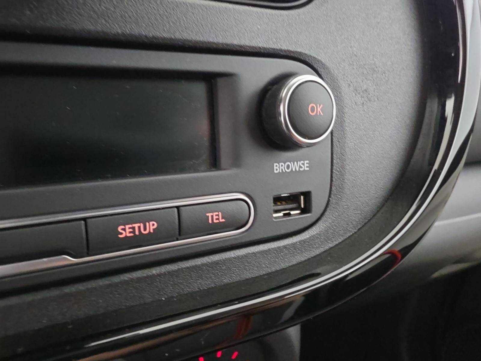 Vente en ligne Renault Twingo 3  1.0 SCe 70 eco2 Stop & Start au prix de 7 290 €