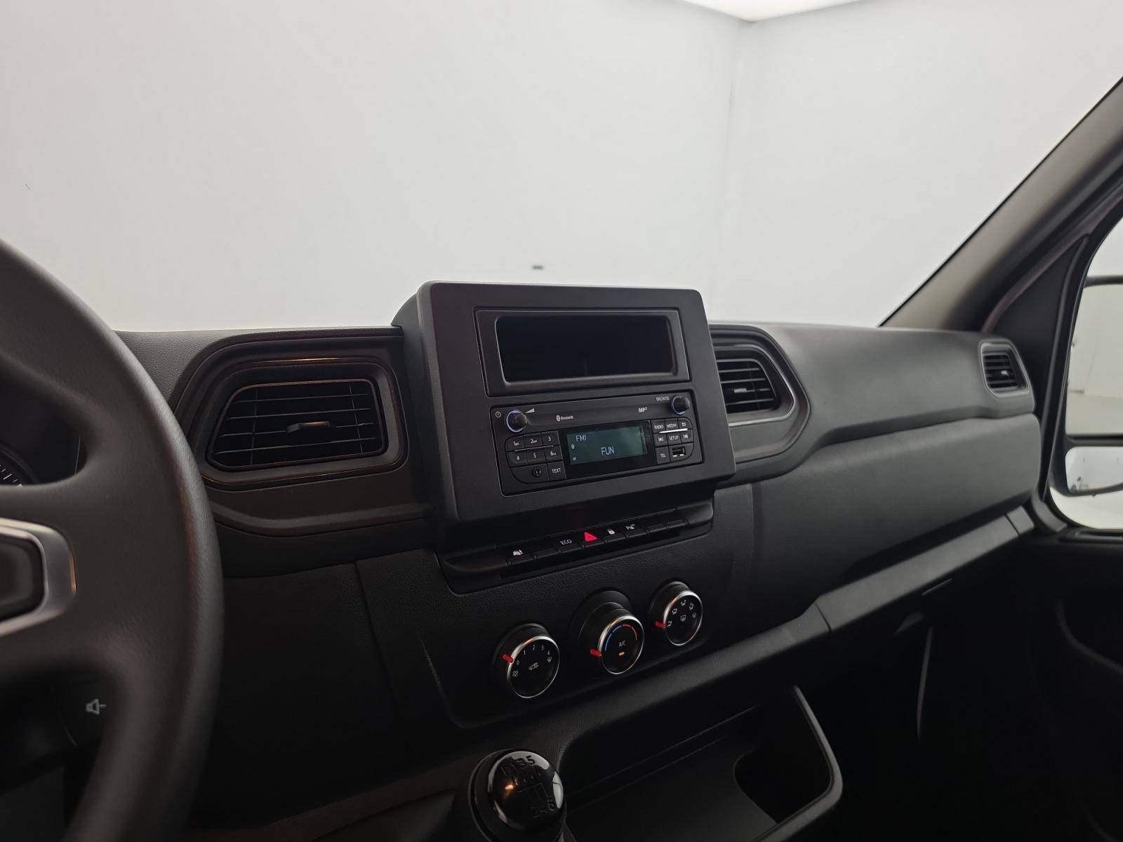 Vente en ligne Renault Master Fourgon MASTER FGN TRAC F3500 L3H3 BLUE DCI 135 au prix de 26 990 €