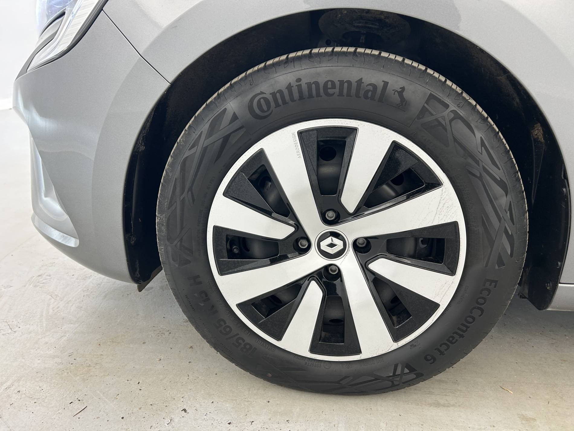 Vente en ligne Renault Clio 5 Clio TCe 90 au prix de 14 490 €