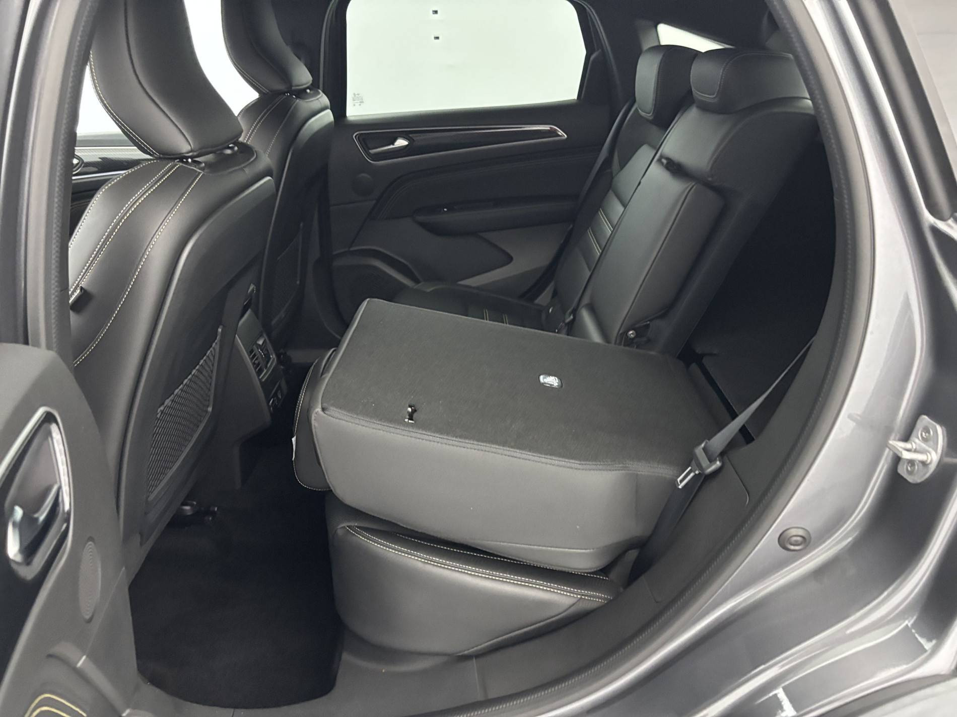 Vente en ligne Renault Arkana  E-Tech hybride 145 - 22 au prix de 22 390 €
