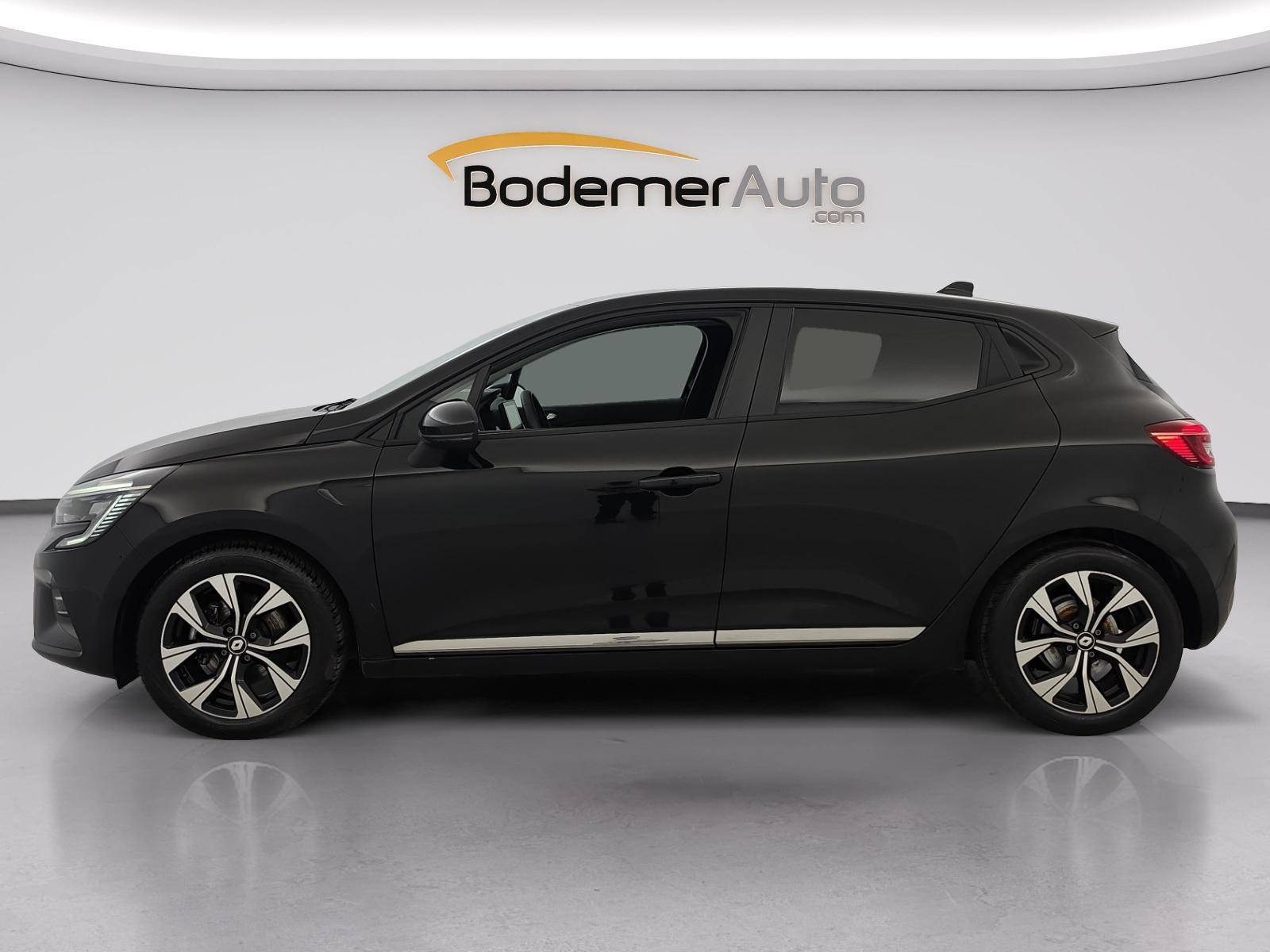 Vente en ligne Renault Clio 5 Clio E-Tech full hybrid 145 au prix de 16 990 €