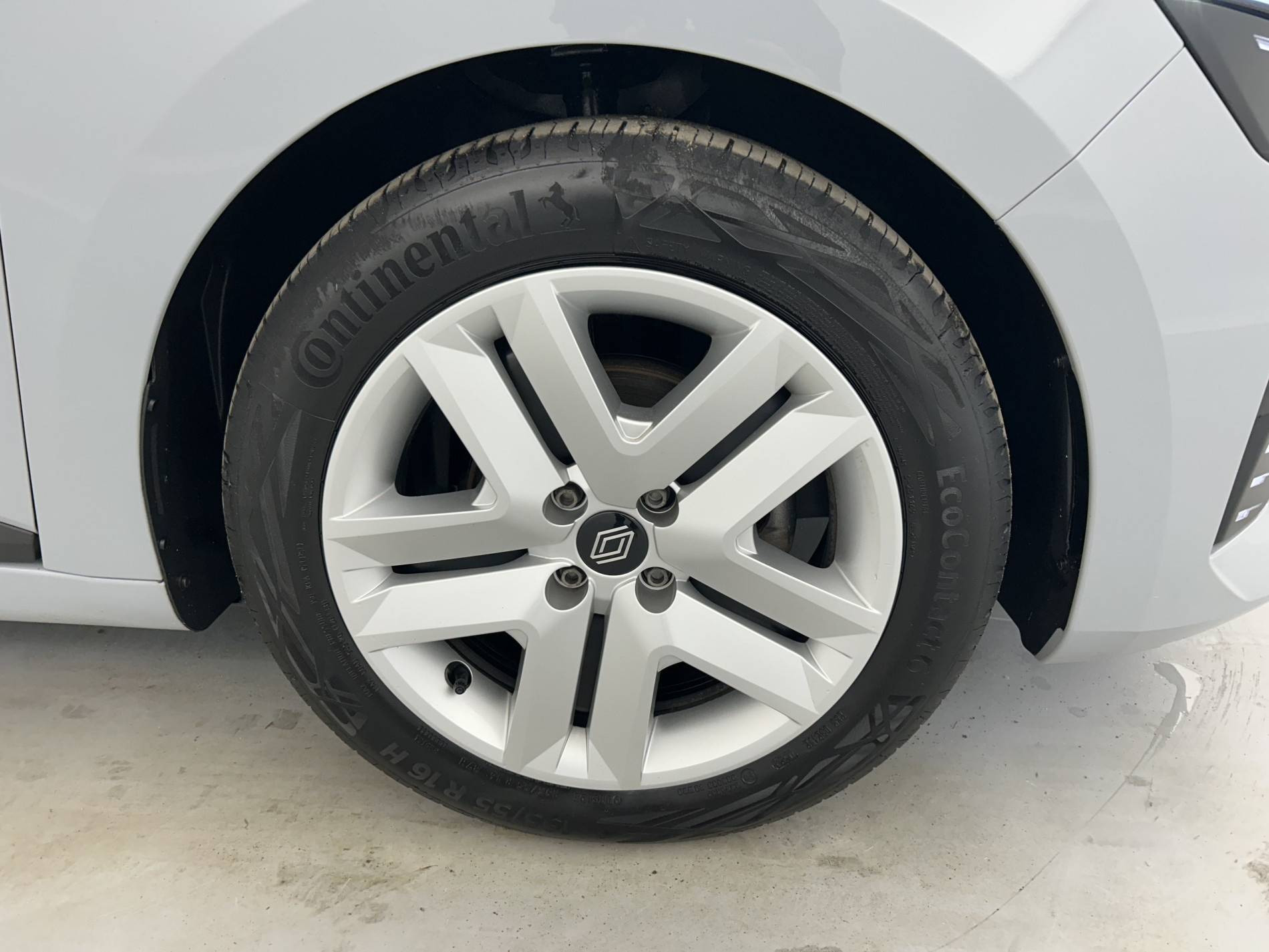 Vente en ligne Renault Clio 5 Clio TCe 90 au prix de 15 490 €