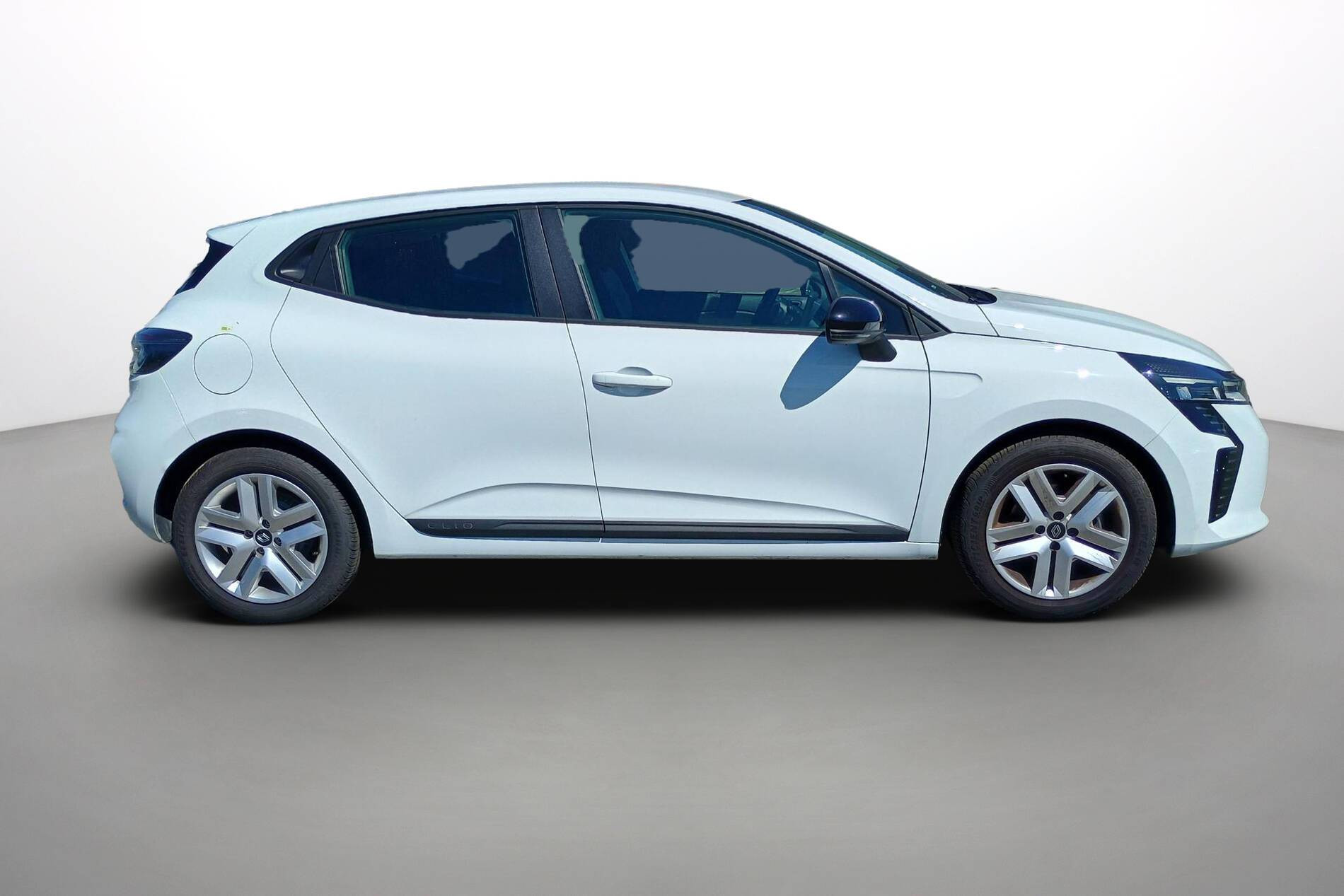 Vente en ligne Renault Clio 5 Clio Blue dCi 100 ch GSR2 au prix de 17 490 €
