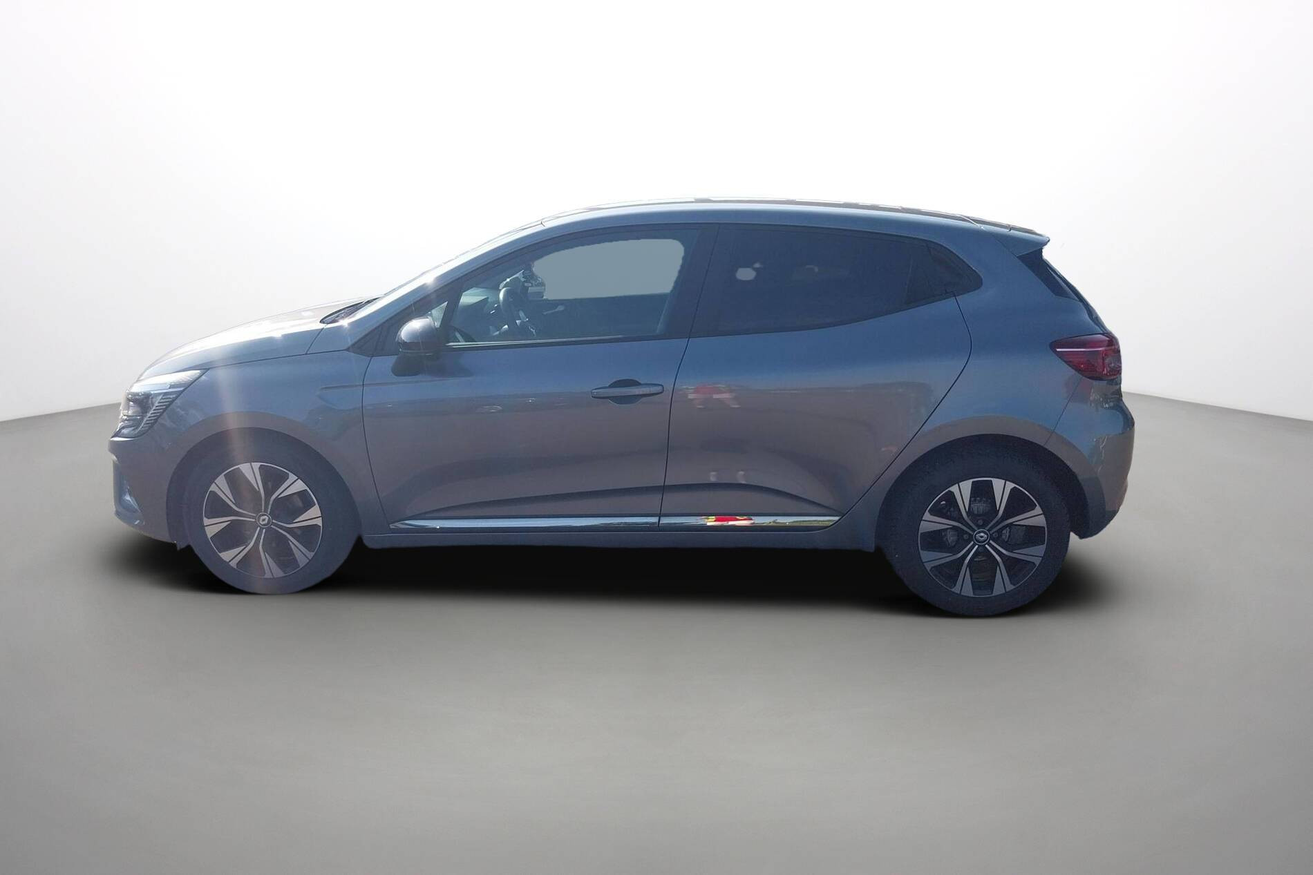Vente en ligne Renault Clio 5 Clio TCe 90 au prix de 12 990 €