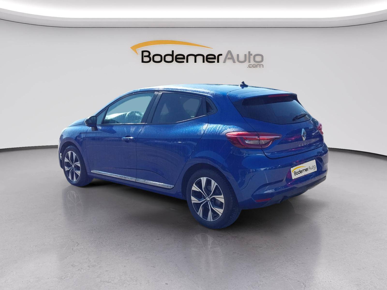 Vente en ligne Renault Clio 5 Clio Blue dCi 100 au prix de 14 990 €