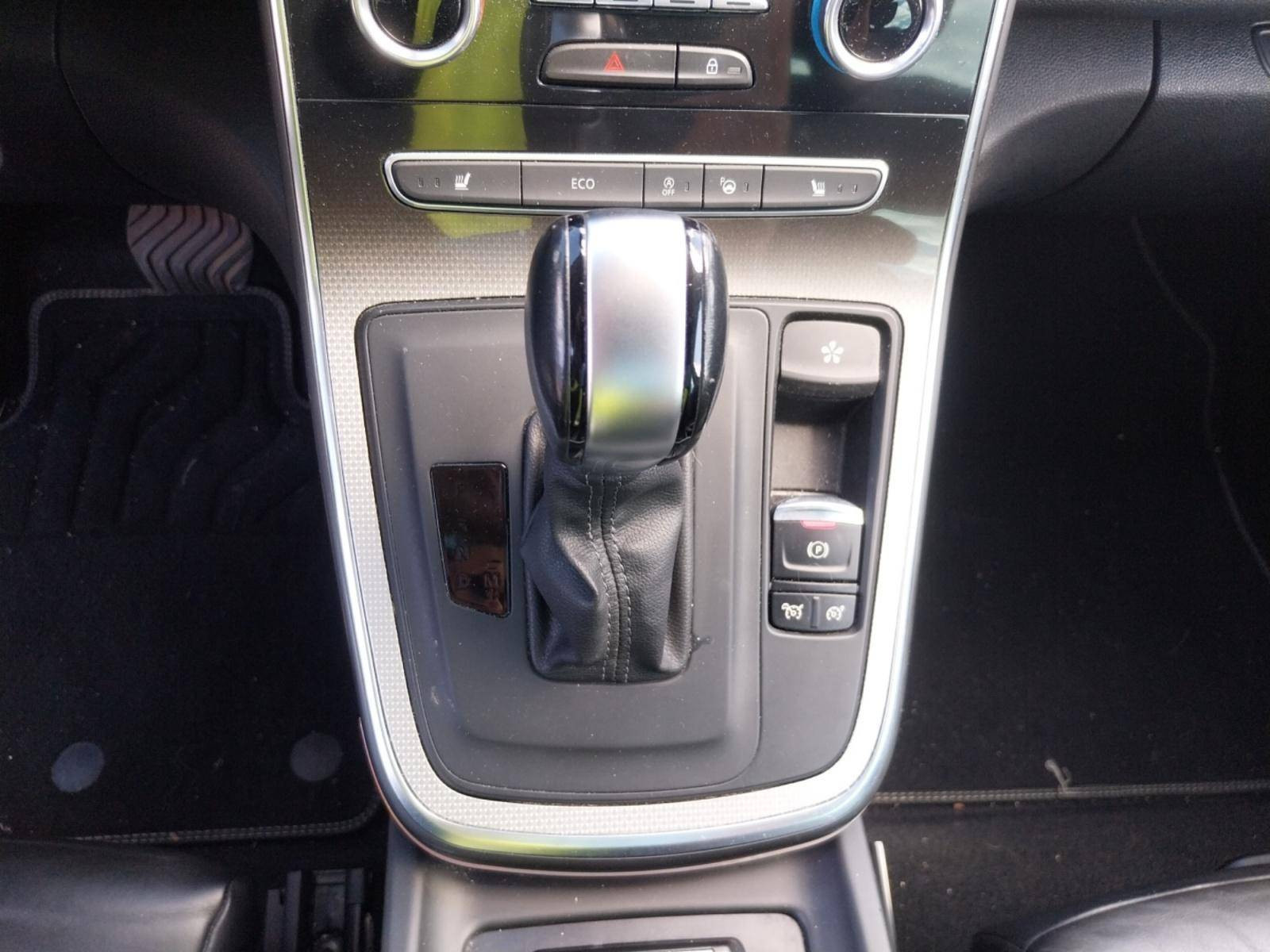 Vente en ligne Renault Grand Scenic 4 Grand Scenic Blue dCi 150 EDC au prix de 18 990 €