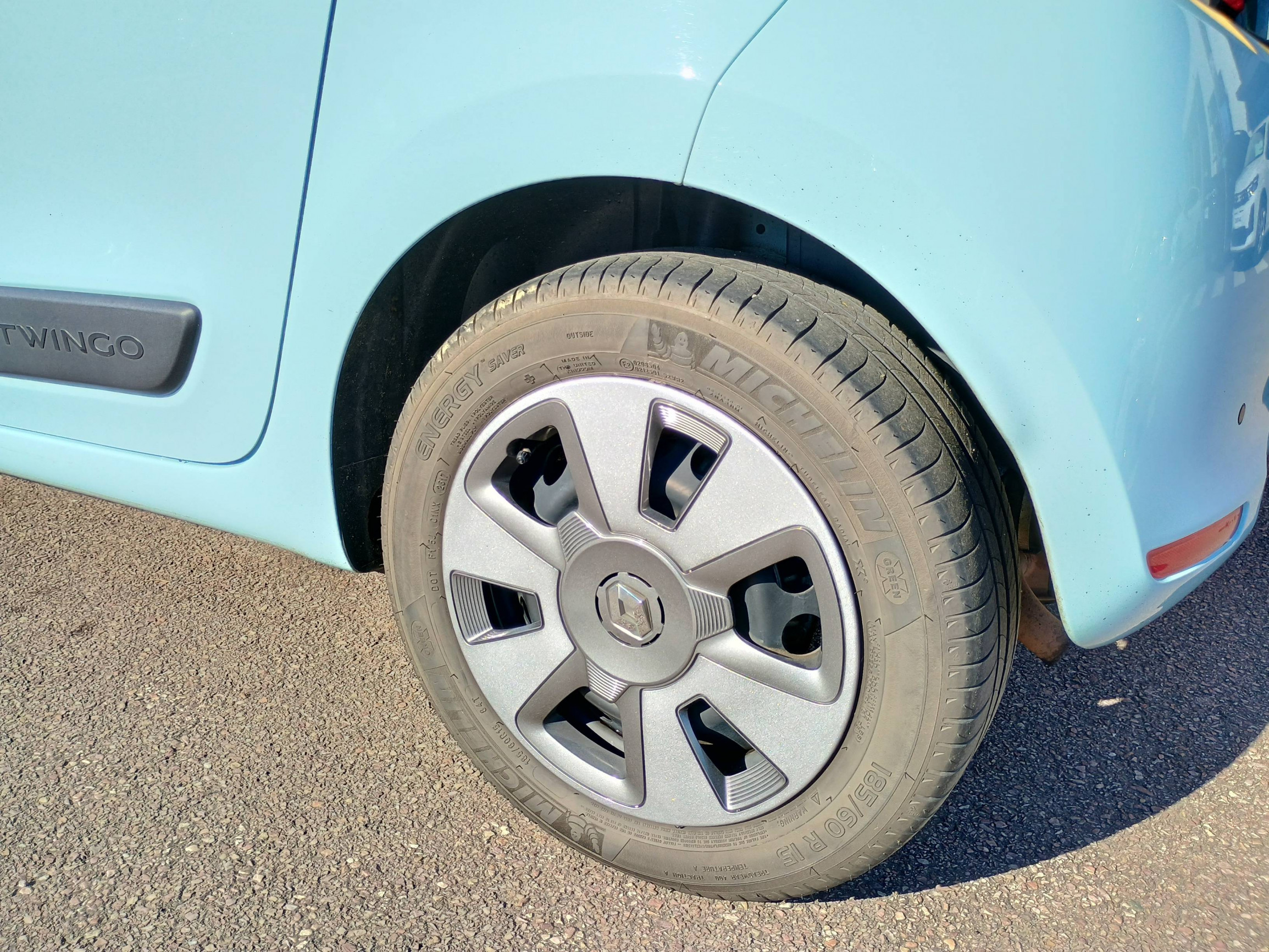 Vente en ligne Renault Twingo 3  1.0 SCe 70 au prix de 12 991 €