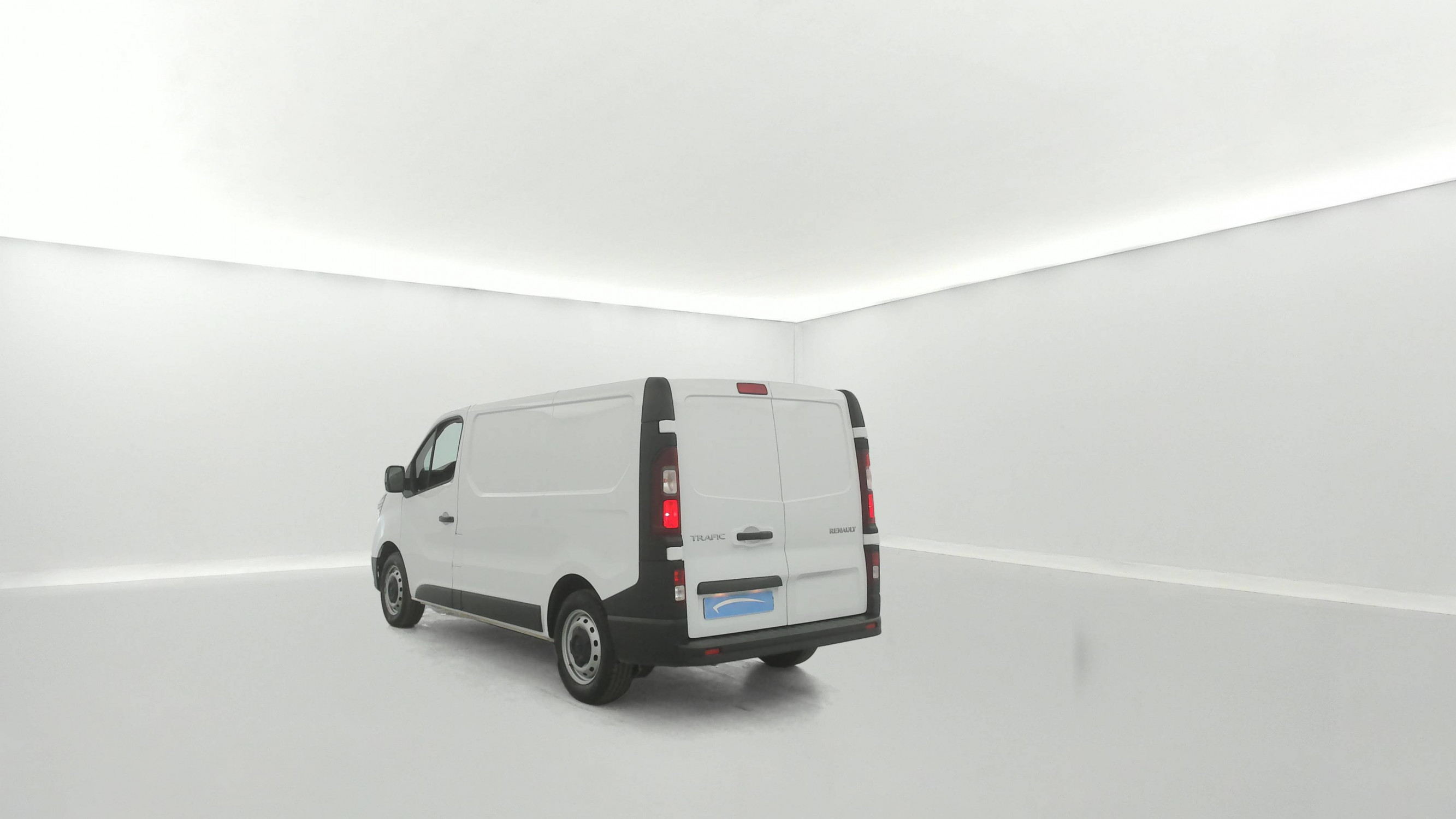 Vente en ligne Renault Trafic 3 Fourgon TRAFIC FG BLUE DCI 130 L1H1 3T GSR2 au prix de 24 390 €