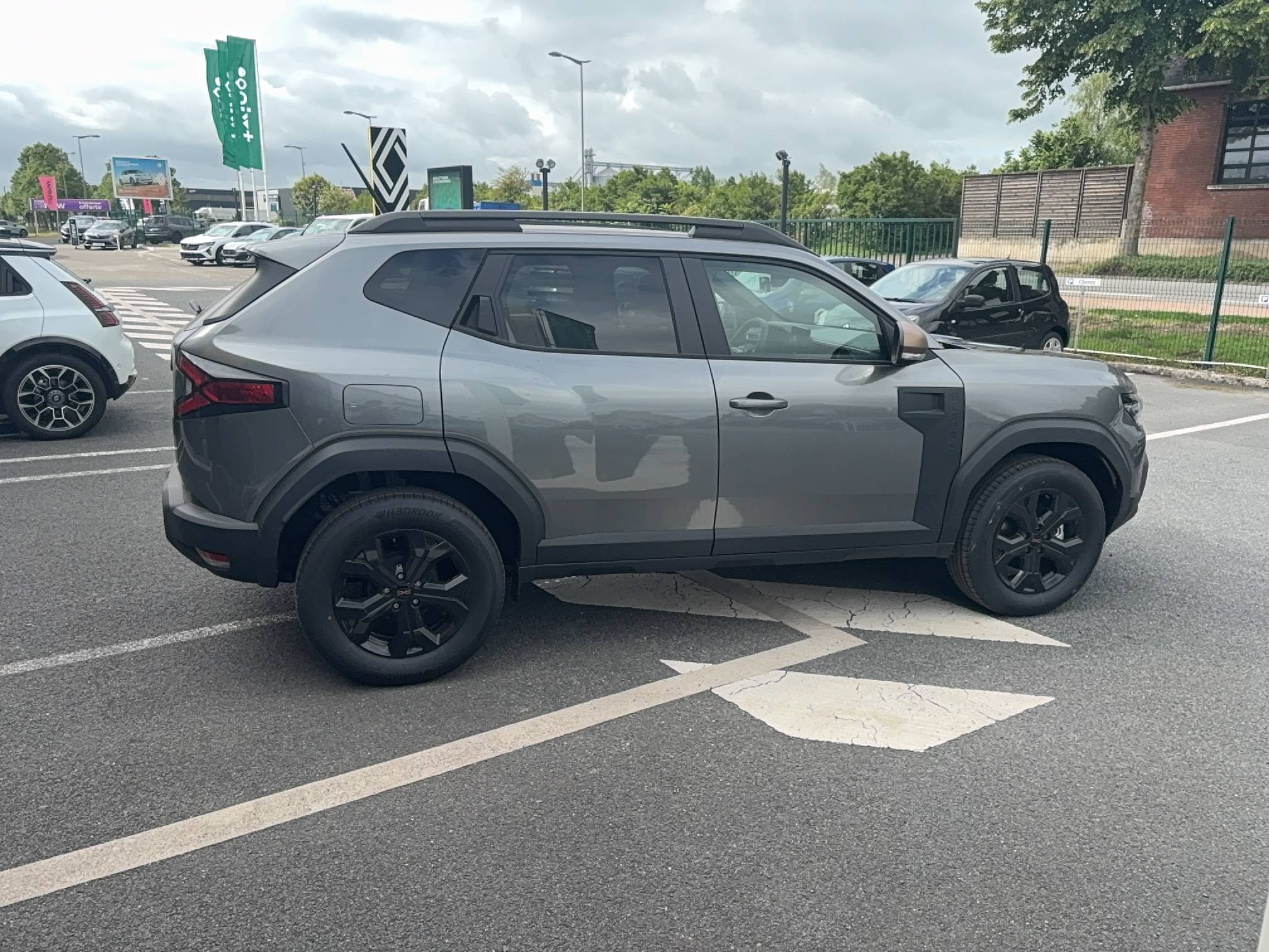 Vente en ligne Dacia Duster  Hybrid 155 au prix de 29 200 €